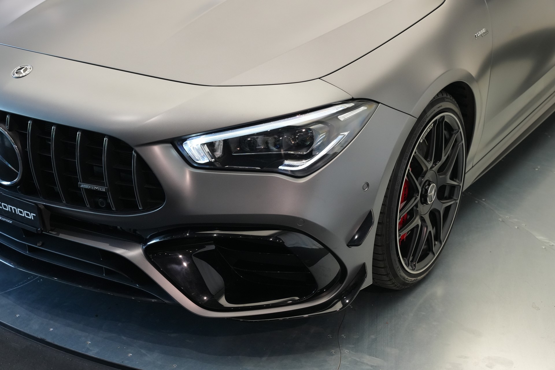 MERCEDES-BENZ CLA 45 S AMG 4Matic+ 8G-DCT *CH-Fahrzeug* *Pano* *Designo Lackierung*-image-21