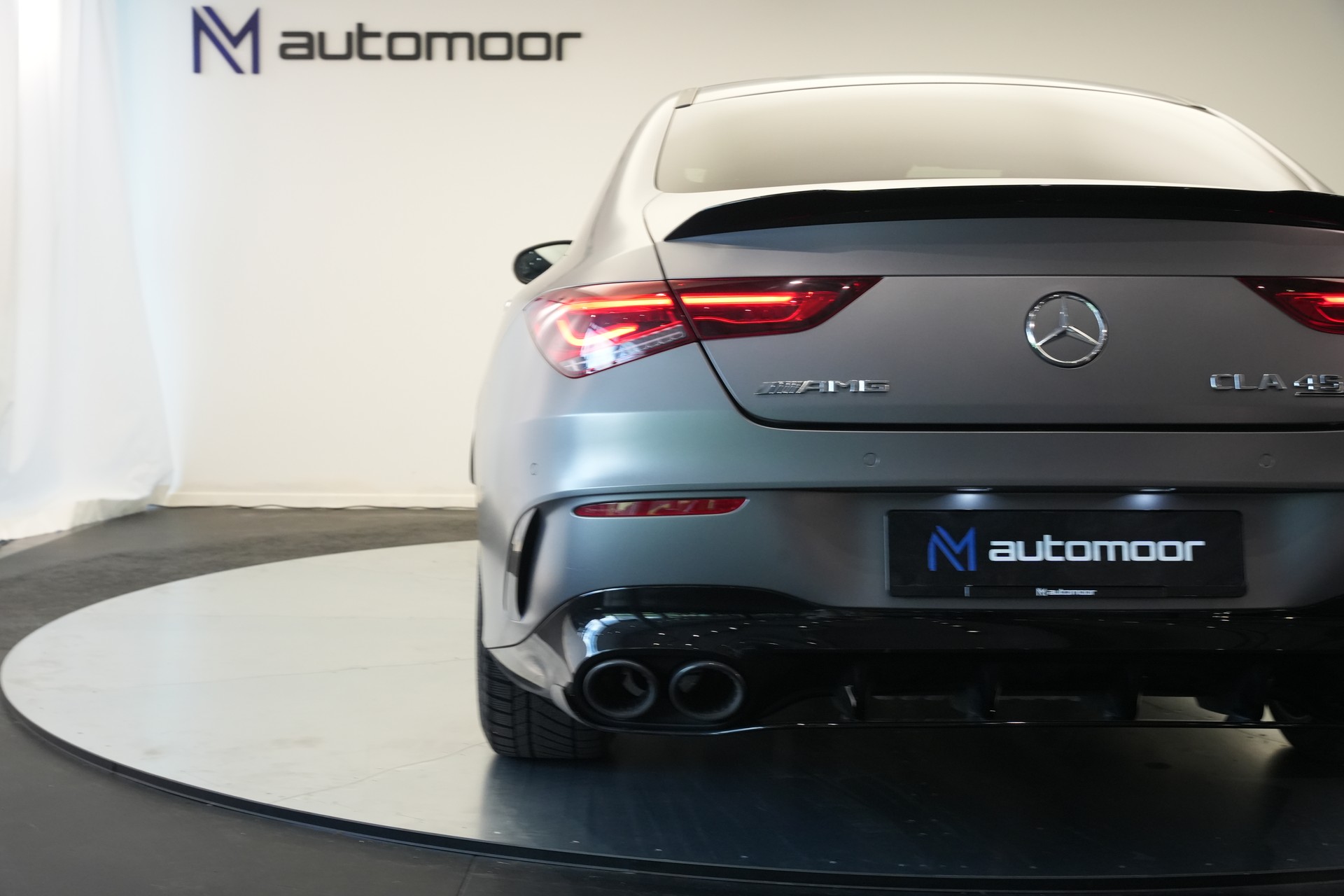 MERCEDES-BENZ CLA 45 S AMG 4Matic+ 8G-DCT *CH-Fahrzeug* *Pano* *Designo Lackierung*-image-28