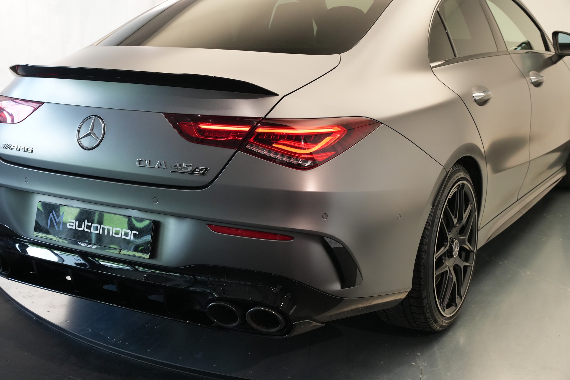 MERCEDES-BENZ CLA 45 S AMG 4Matic+ 8G-DCT *CH-Fahrzeug* *Pano* *Designo Lackierung*-image-30