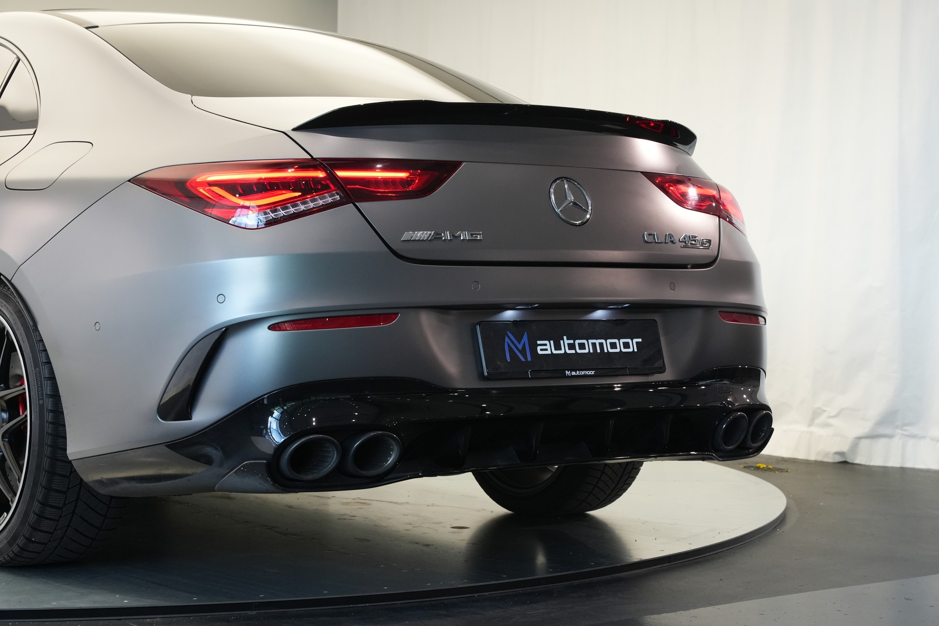 MERCEDES-BENZ CLA 45 S AMG 4Matic+ 8G-DCT *CH-Fahrzeug* *Pano* *Designo Lackierung*-image-31