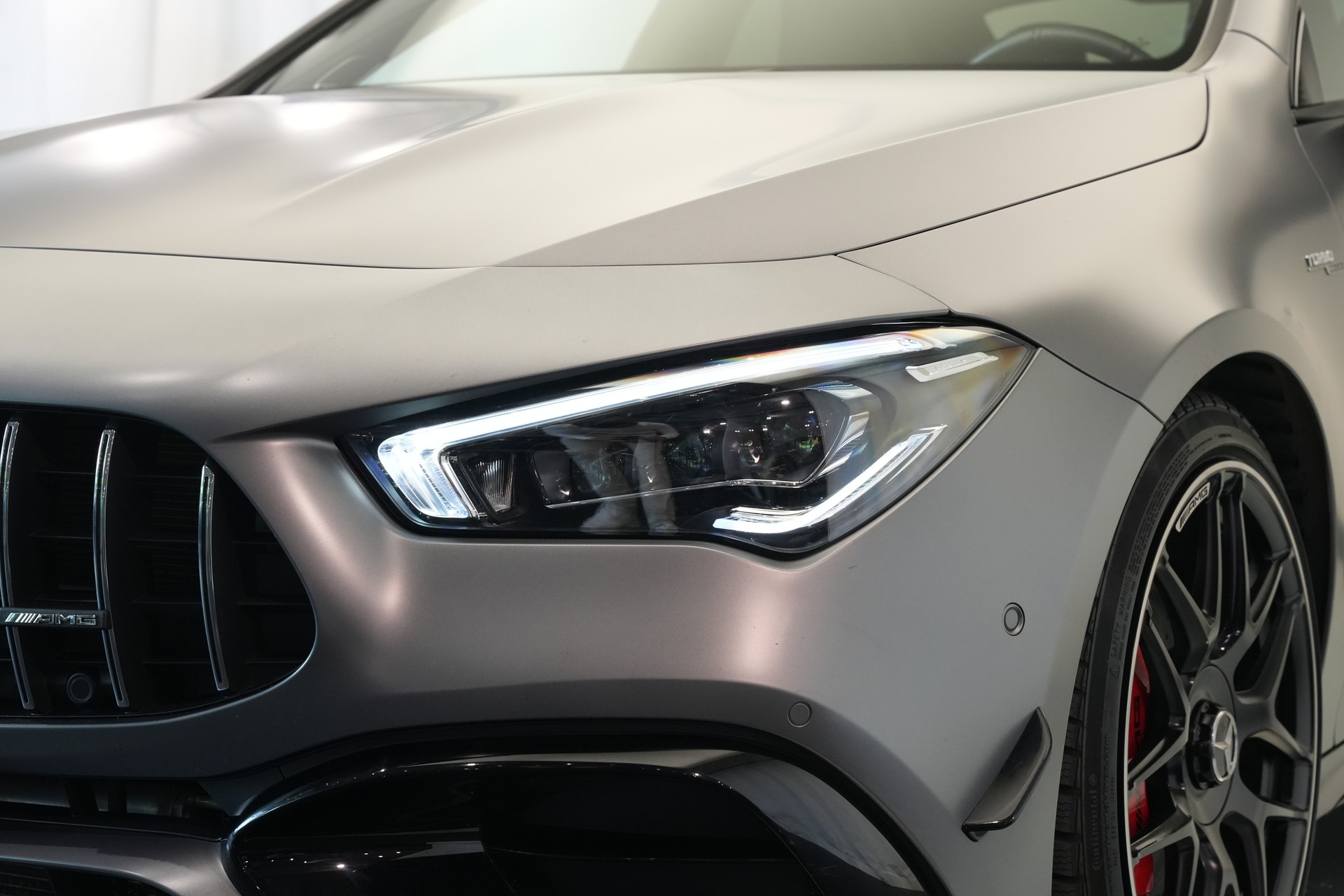 MERCEDES-BENZ CLA 45 S AMG 4Matic+ 8G-DCT *CH-Fahrzeug* *Pano* *Designo Lackierung*-image-22