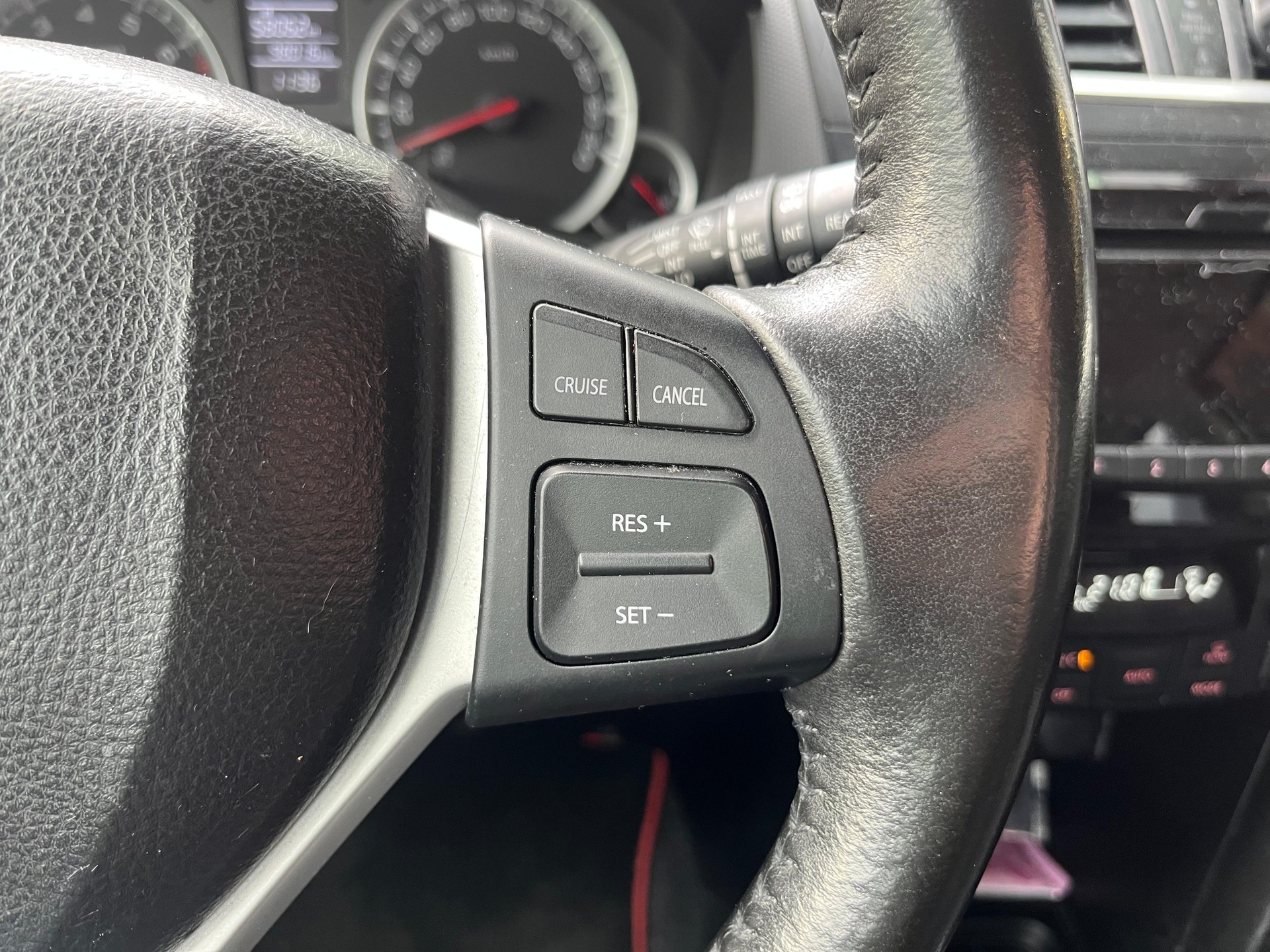 SUZUKI Swift 1.2i 16V GL Sergio Cellano 4x4-image-15