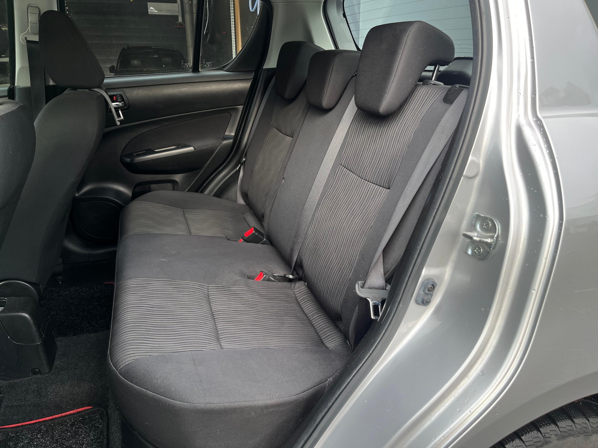 SUZUKI Swift 1.2i 16V GL Sergio Cellano 4x4-image-10