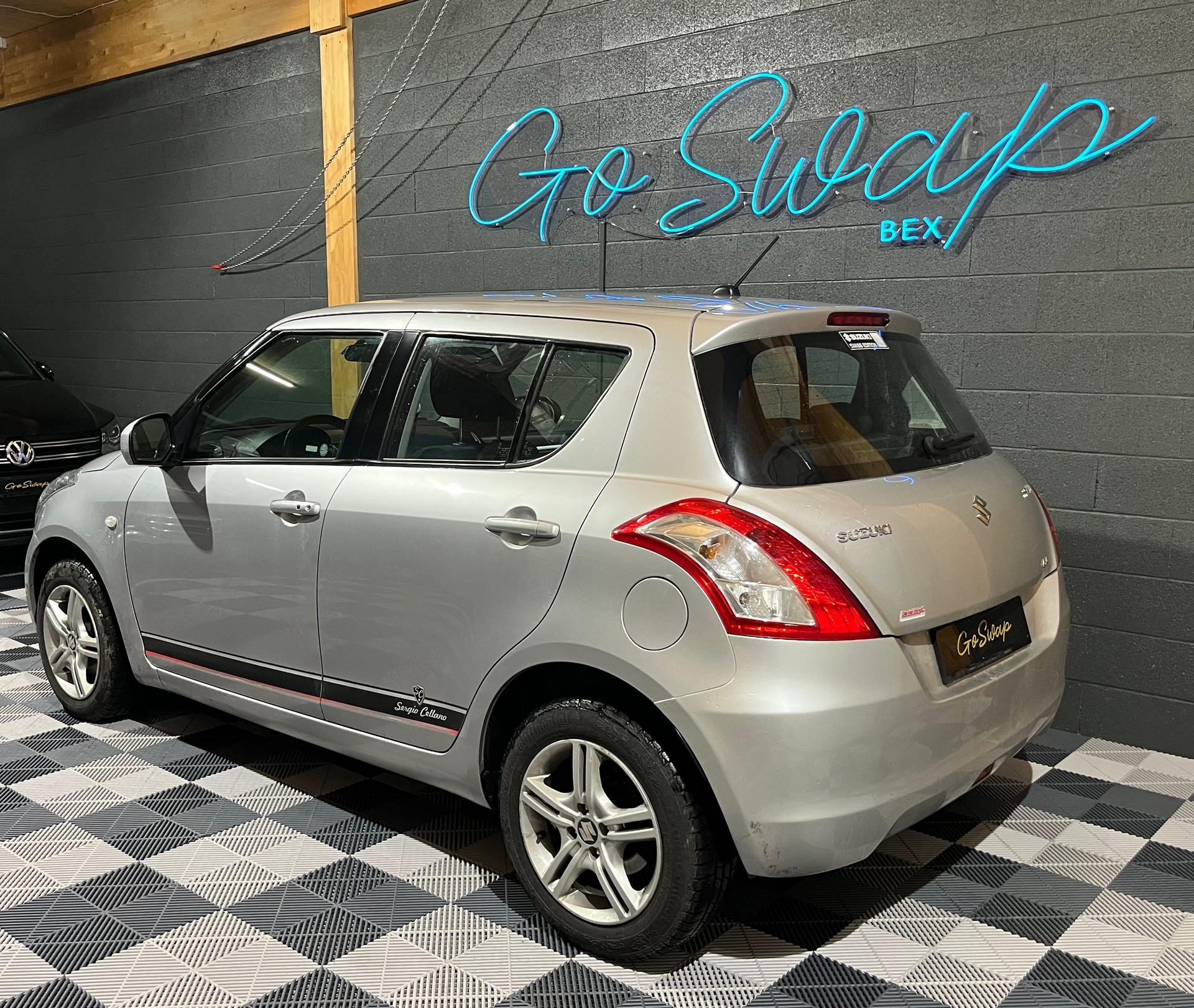 SUZUKI Swift 1.2i 16V GL Sergio Cellano 4x4-image-7