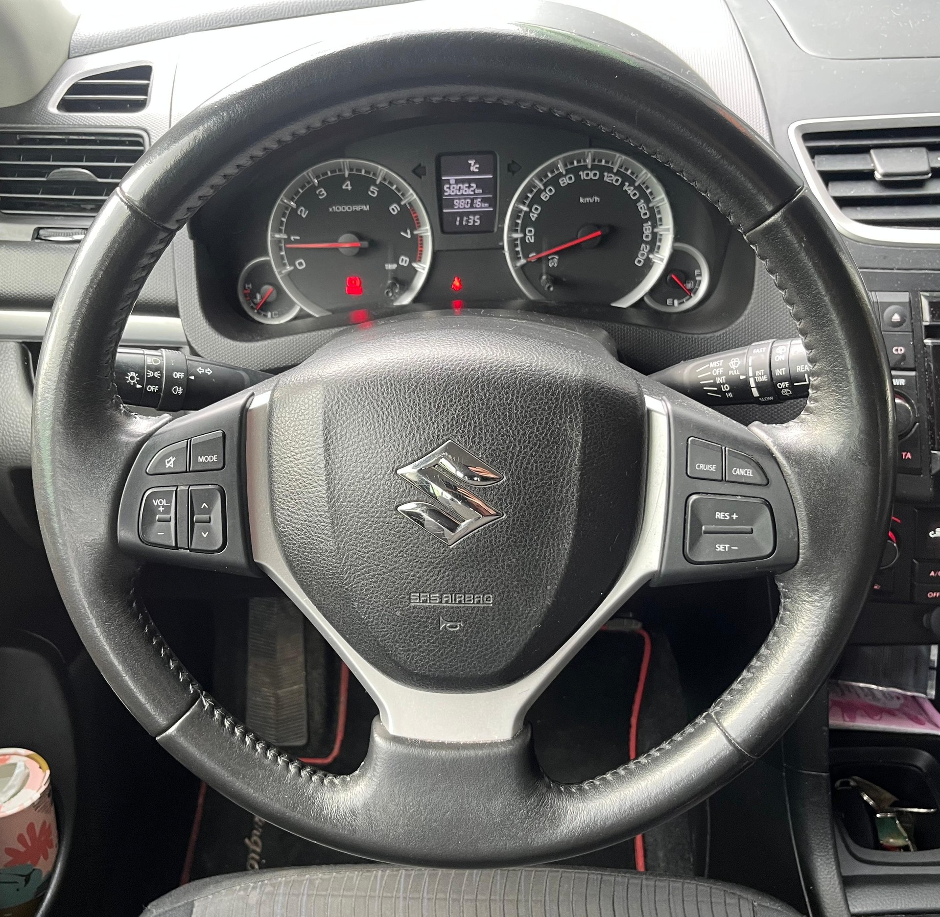 SUZUKI Swift 1.2i 16V GL Sergio Cellano 4x4-image-13