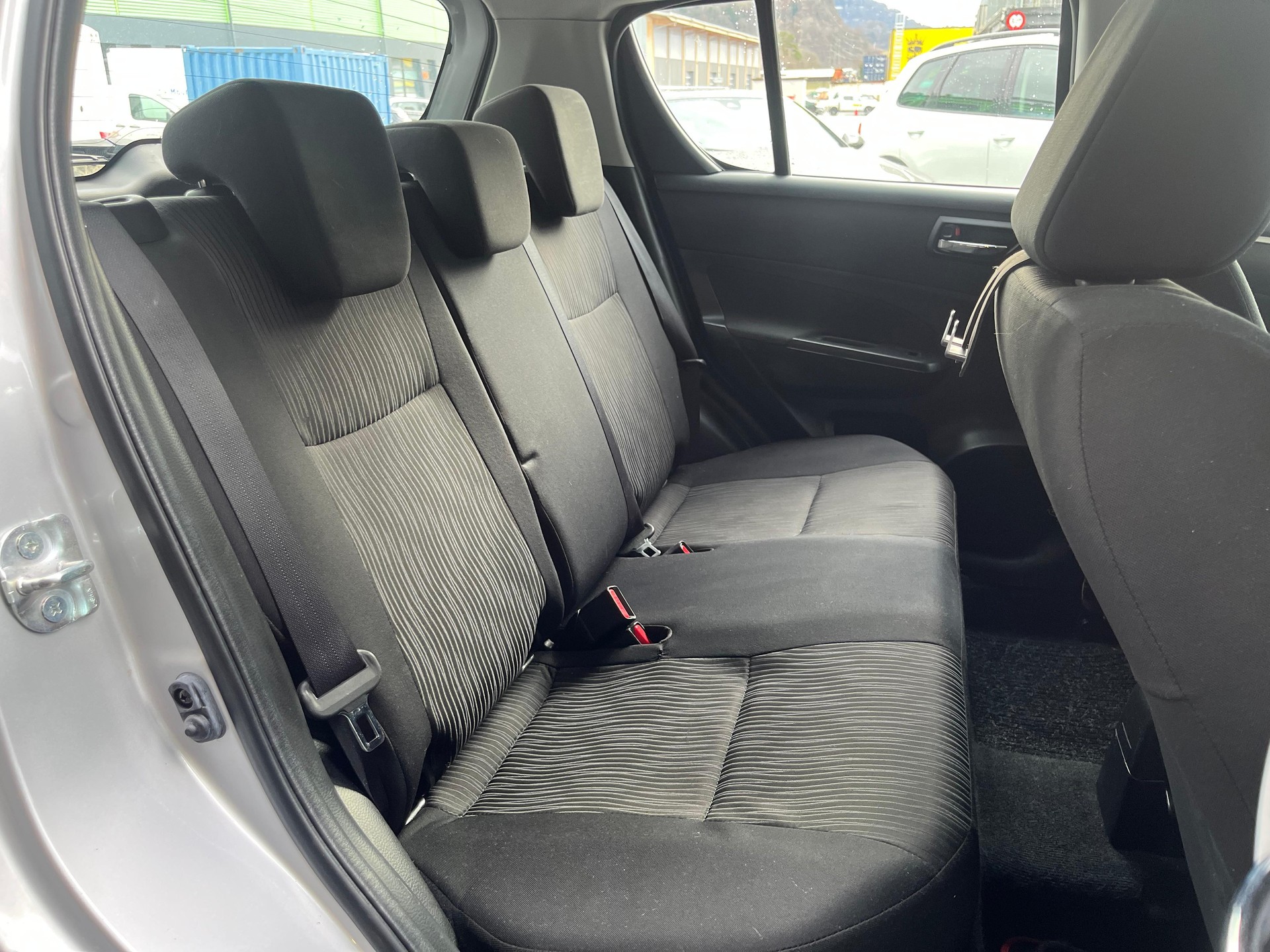 SUZUKI Swift 1.2i 16V GL Sergio Cellano 4x4-image-17