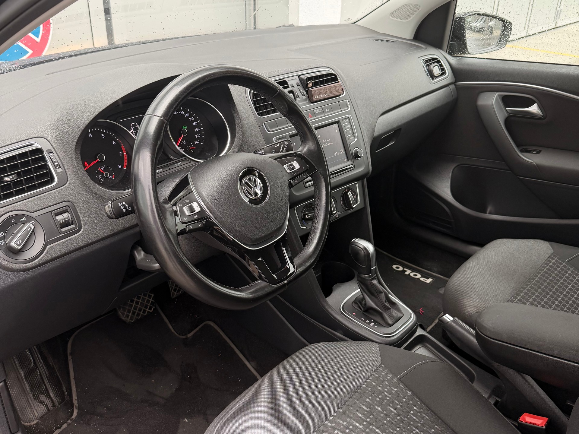 VW Polo 1.2 TSI BMT Sound DSG-image-7