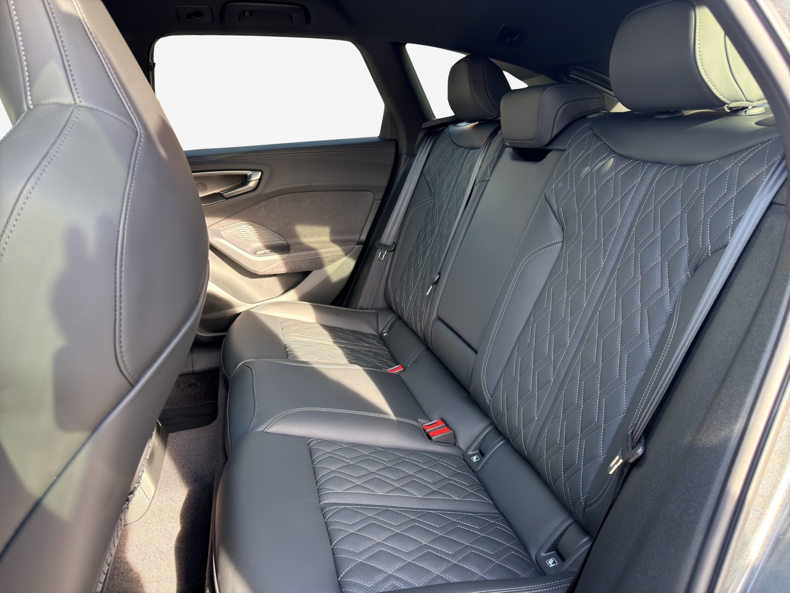 AUDI S5 Avant TFSI quattro S tronic-image-15