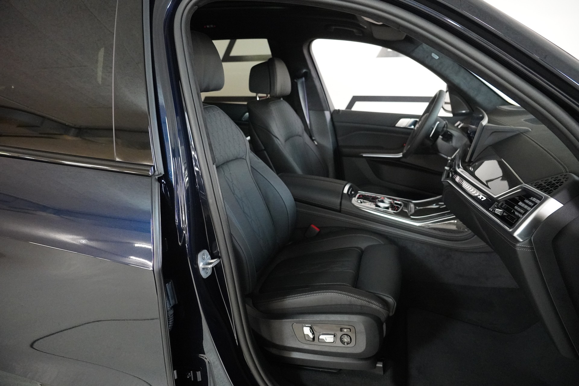 BMW X7 xDrive 48V 40d M Sport Pro Steptronic-image-15