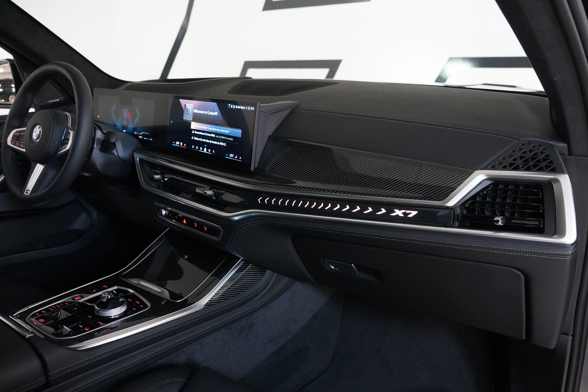 BMW X7 xDrive 48V 40d M Sport Pro Steptronic-image-17
