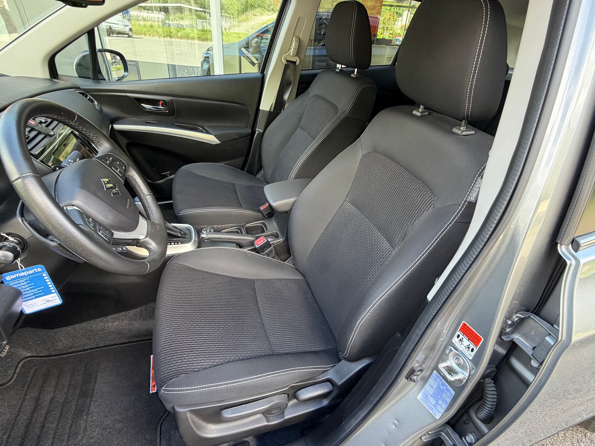 SUZUKI SX4 S-Cross 1.4 16V Compact+ 4WD Automatic-image-10