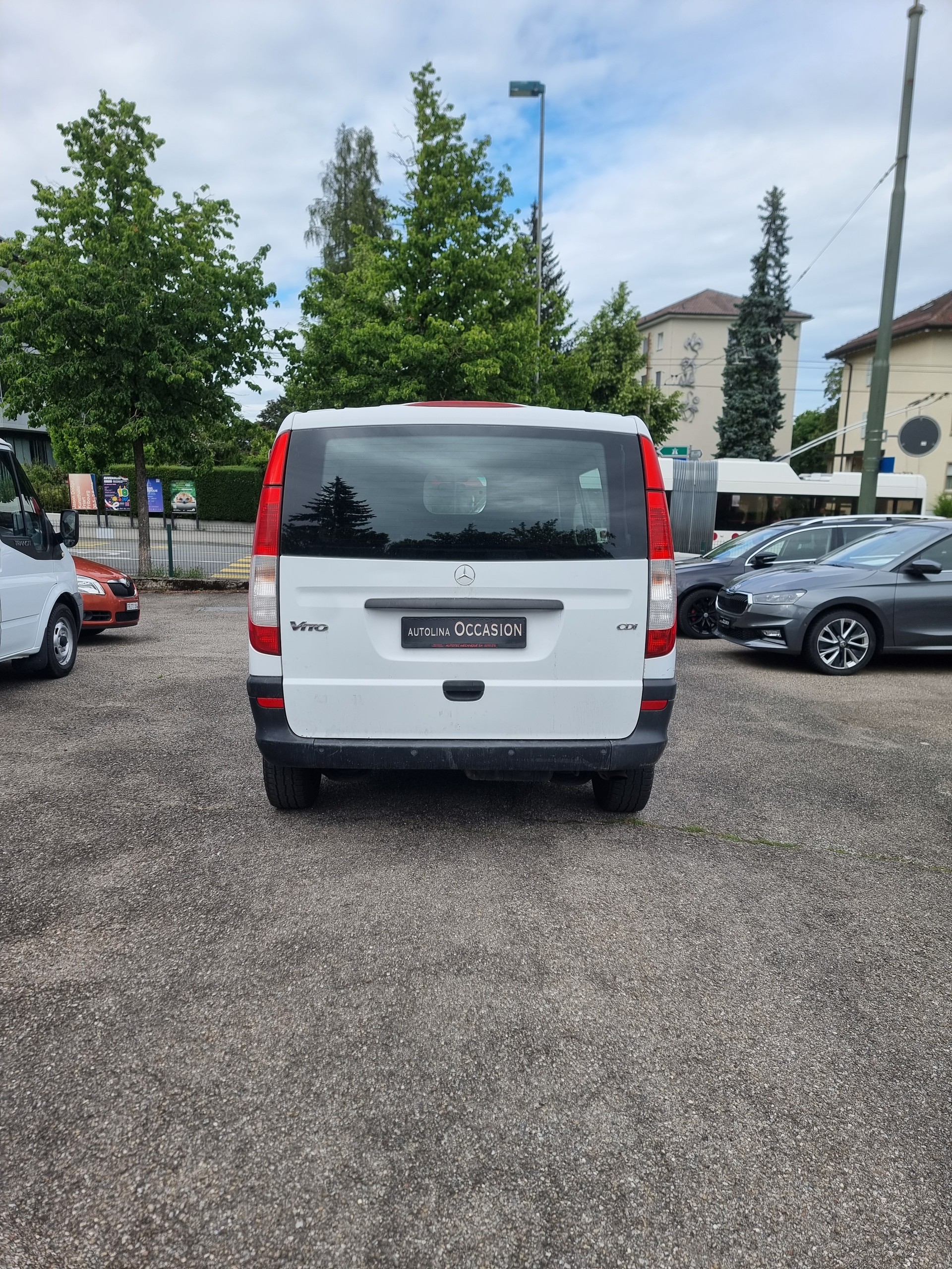 MERCEDES-BENZ Vito 111 CDI-image-5