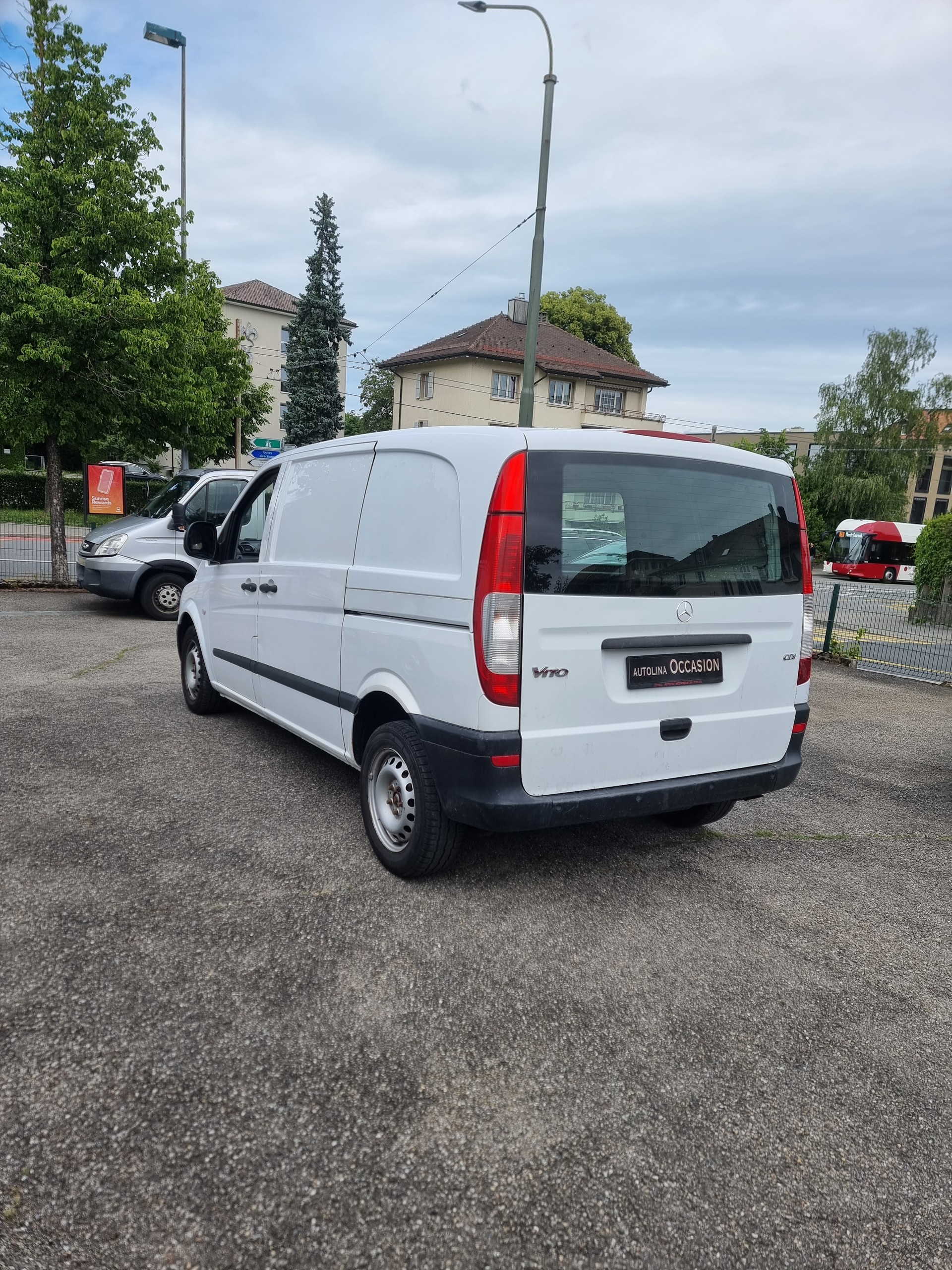MERCEDES-BENZ Vito 111 CDI-image-4