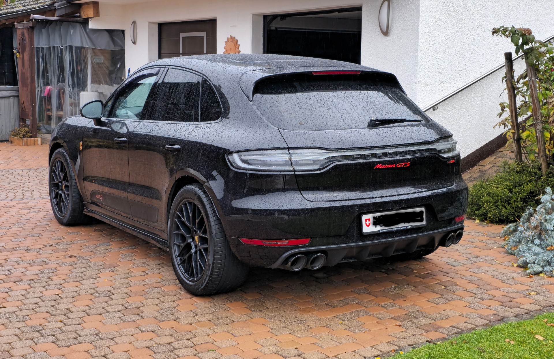 PORSCHE 2.9 V6 GTS-image-1