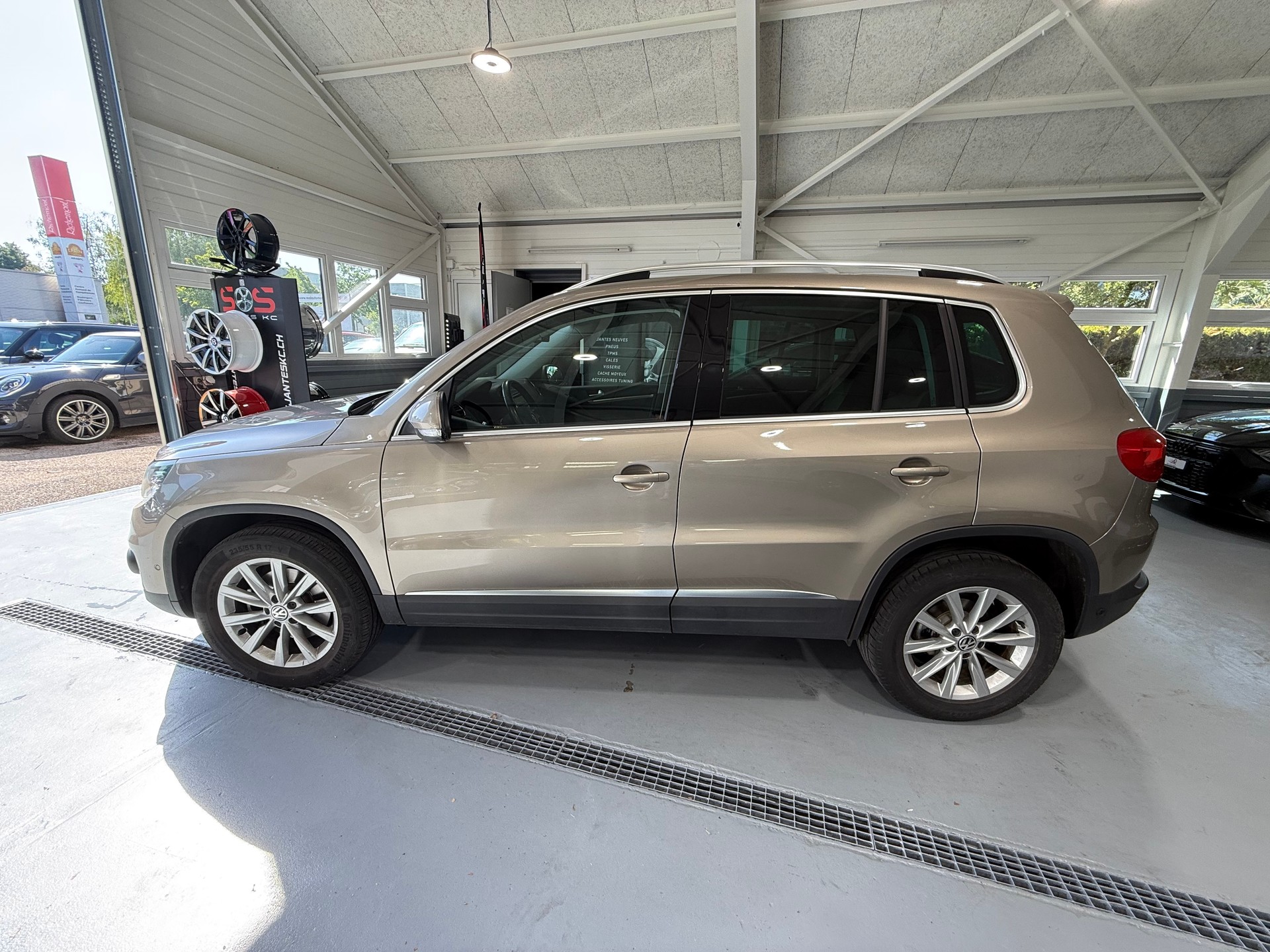 VW Tiguan 2.0 TSI Sport&Style 4Motion DSG-image-7