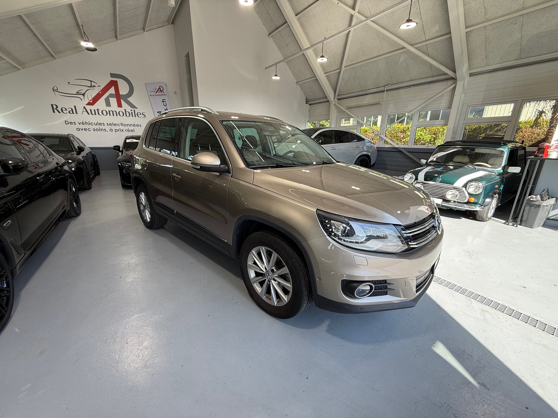 VW Tiguan 2.0 TSI Sport&Style 4Motion DSG-image-2