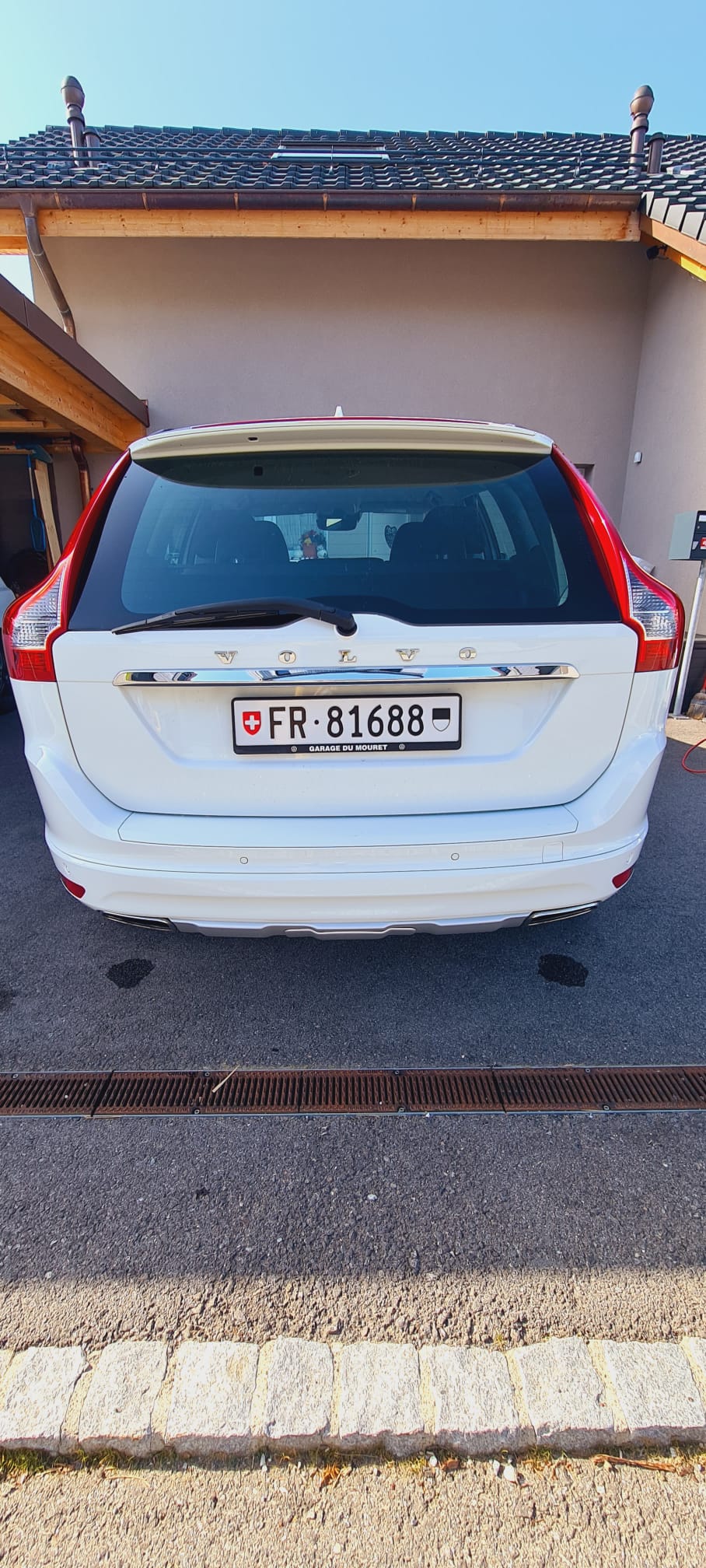VOLVO 2.4 D4 Kinetic AWD S/S-image-5