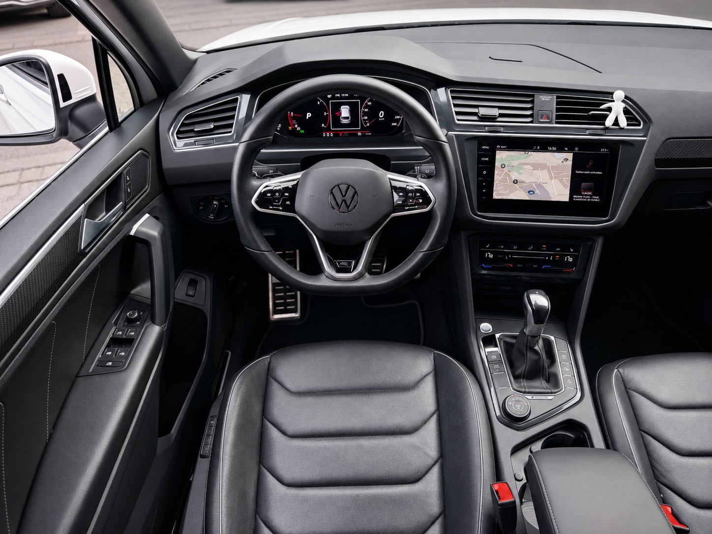 VW Tiguan 2.0 TDI SCR R-Line DSG CH FAHRZEUG-image-10