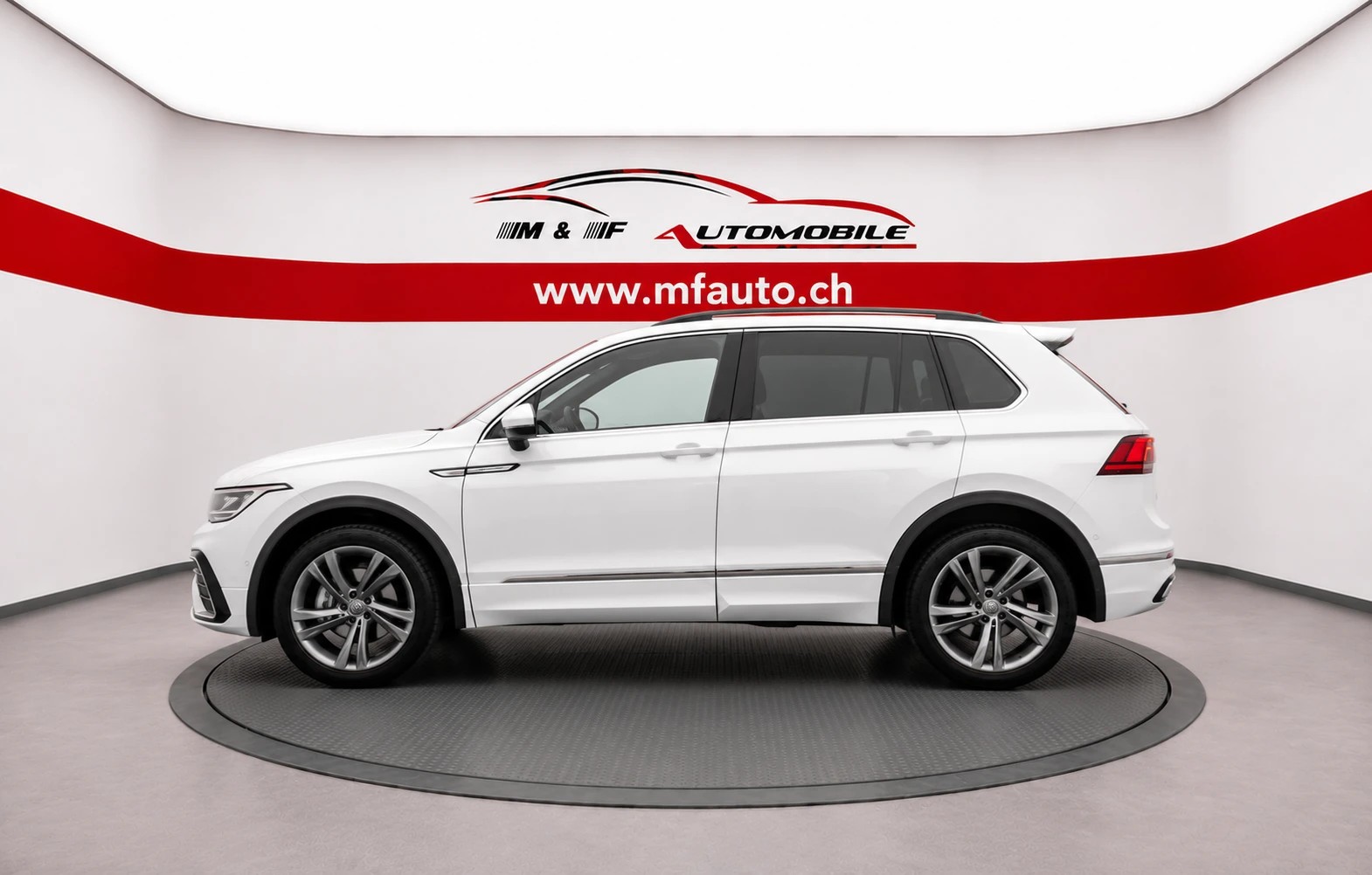 VW Tiguan 2.0 TDI SCR R-Line DSG CH FAHRZEUG-image-4