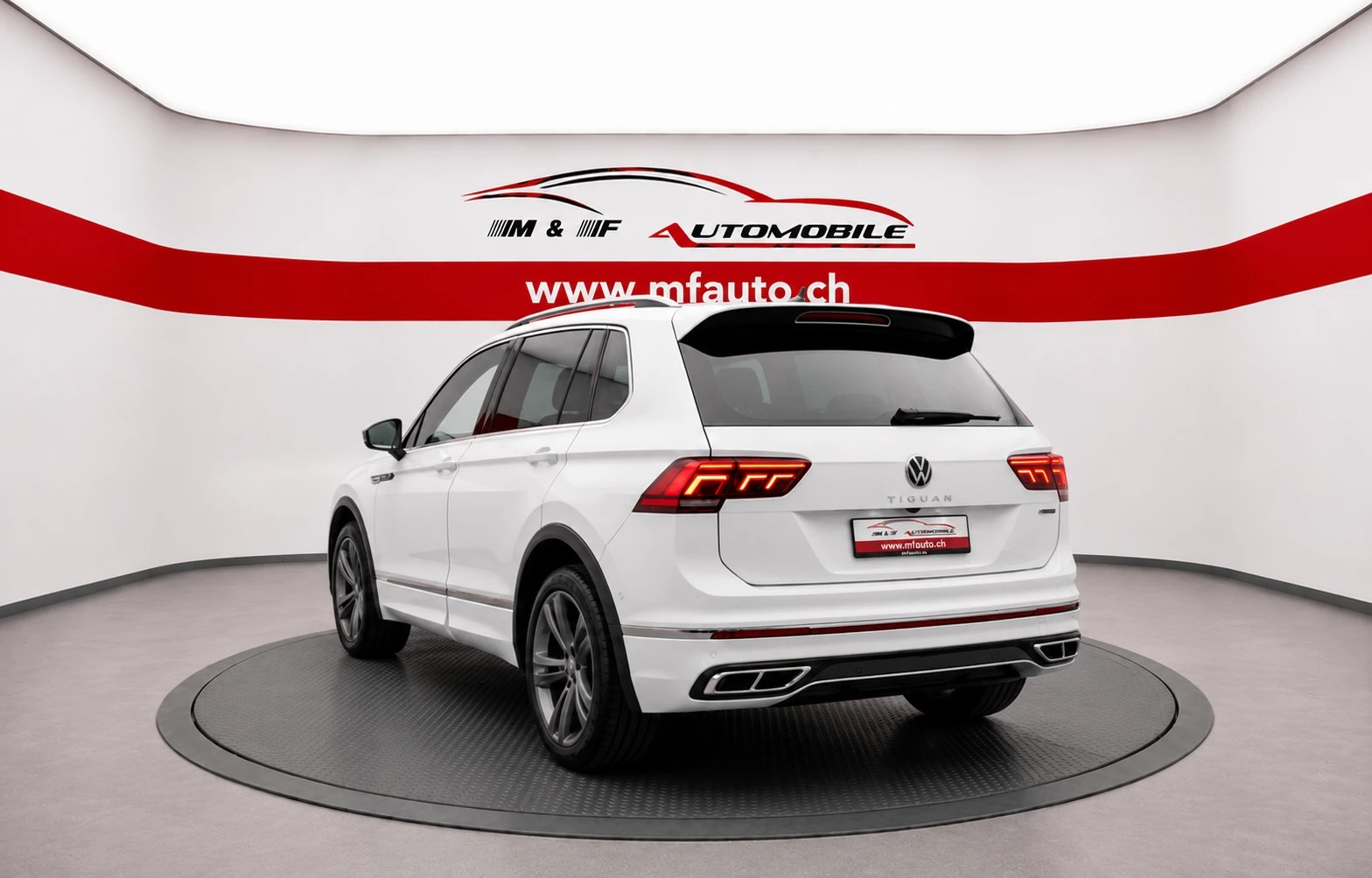 VW Tiguan 2.0 TDI SCR R-Line DSG CH FAHRZEUG-image-5