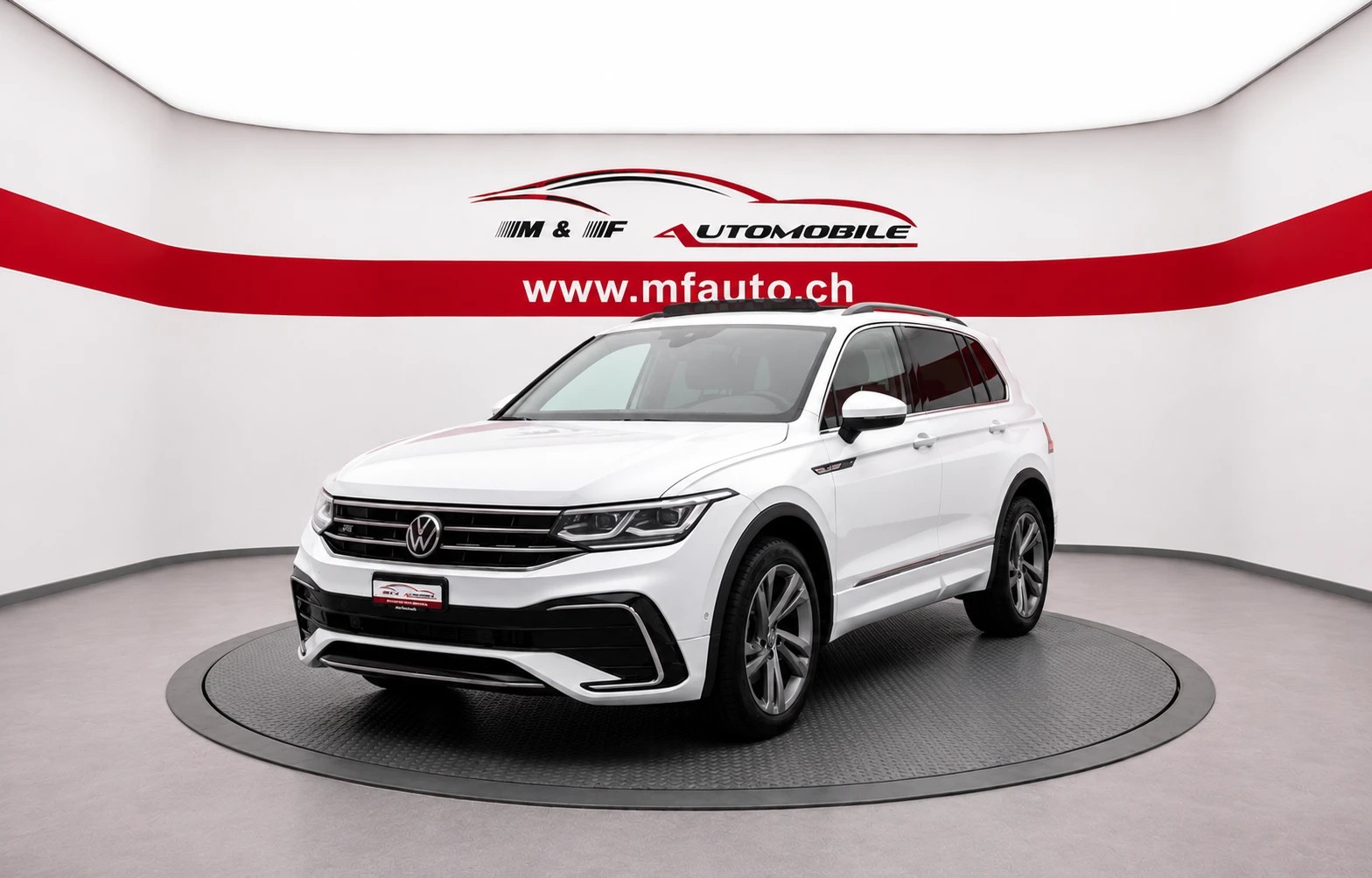VW Tiguan 2.0 TDI SCR R-Line DSG CH FAHRZEUG-showroom-element-1