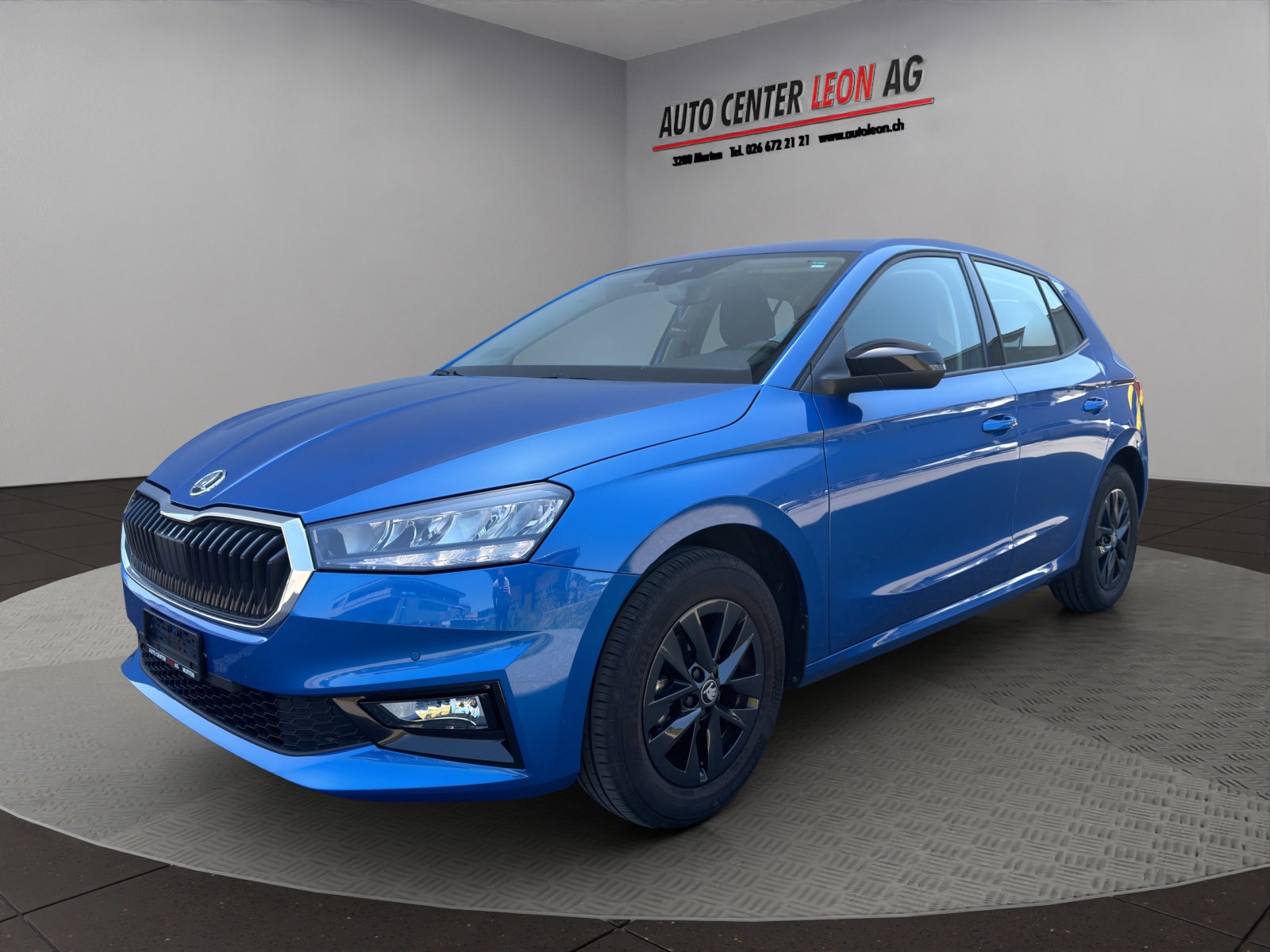 SKODA Fabia 1.0 MPI Young Edition-image-1