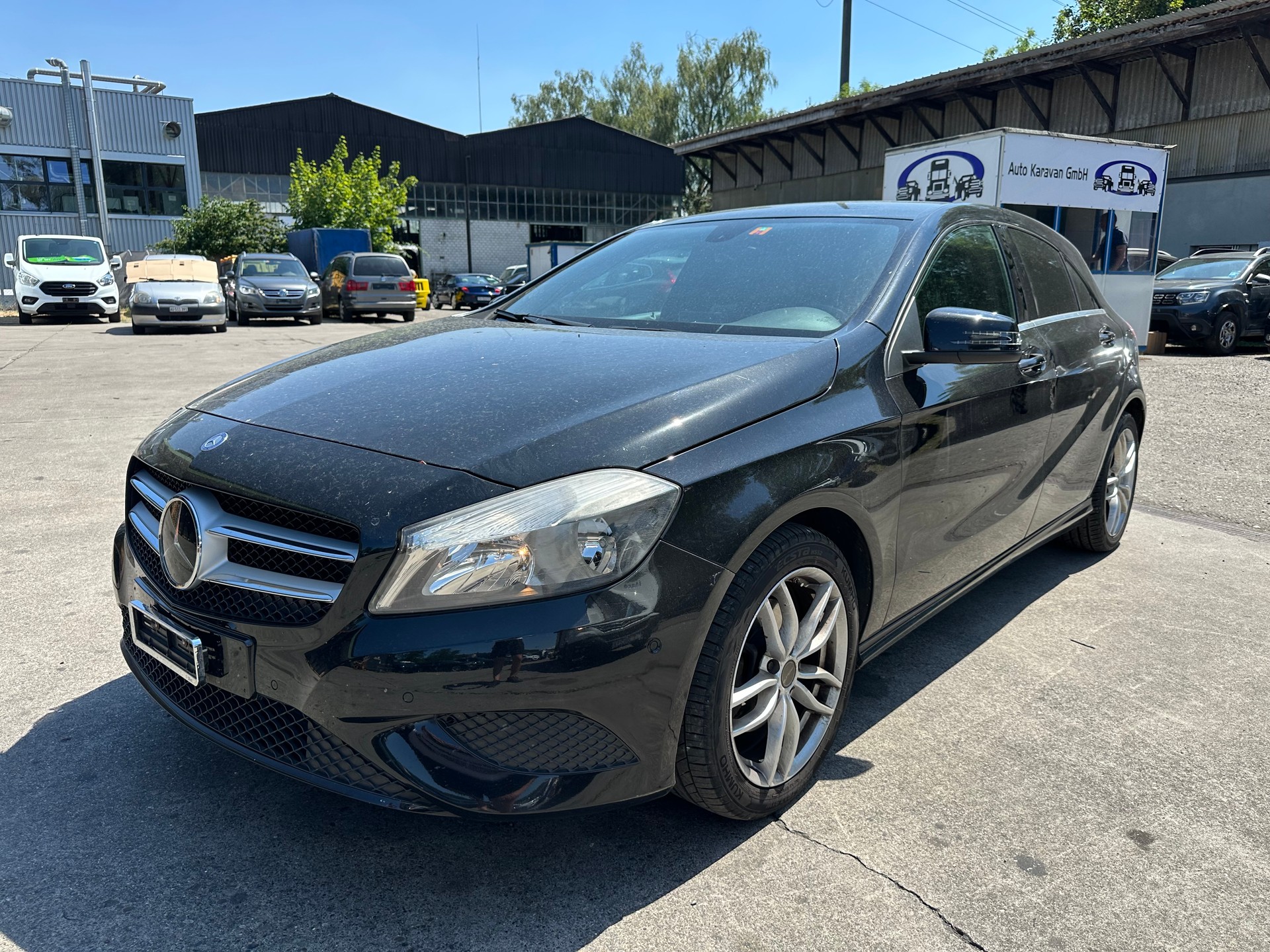MERCEDES-BENZ A 180 Urban 7G-DCT-image-1