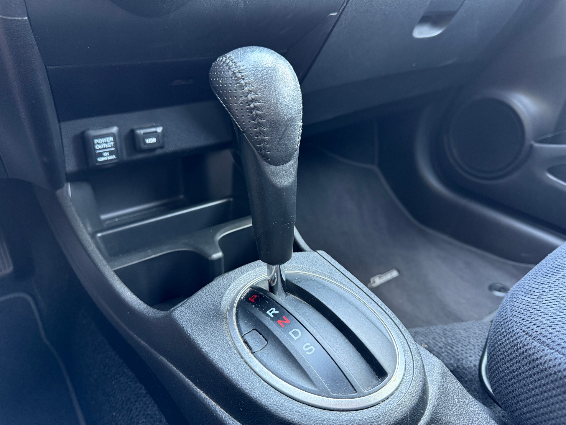 HONDA Jazz 1.4i Comfort Plus CVT-image-12