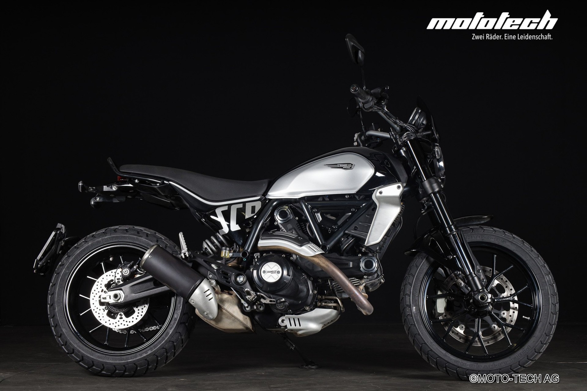 DUCATI Scrambler 803 Icon (35kW)-showroom-element-1