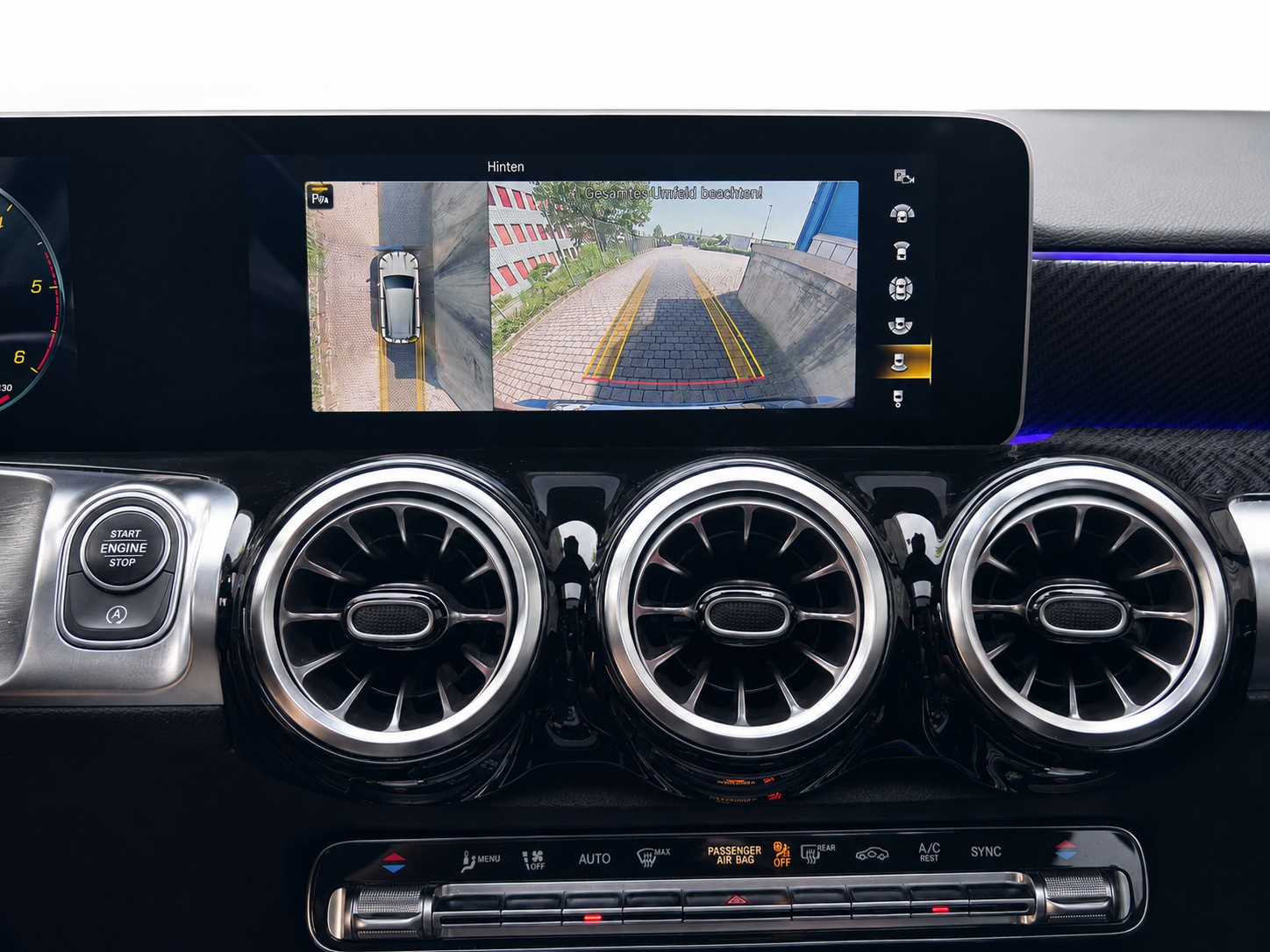MERCEDES-BENZ GLB 220 d AMG Line 4matic CH FAHRZEUG-image-14