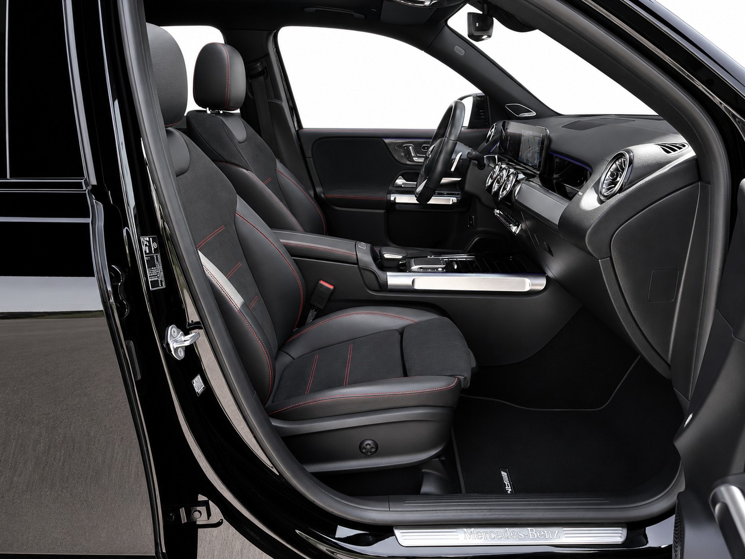 MERCEDES-BENZ GLB 220 d AMG Line 4matic CH FAHRZEUG-image-5