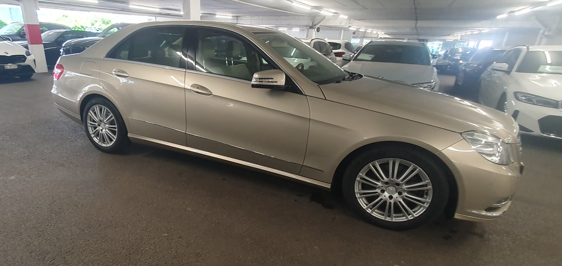 MERCEDES-BENZ E 350 Elégance 4Matic 7G-Tronic-image-3