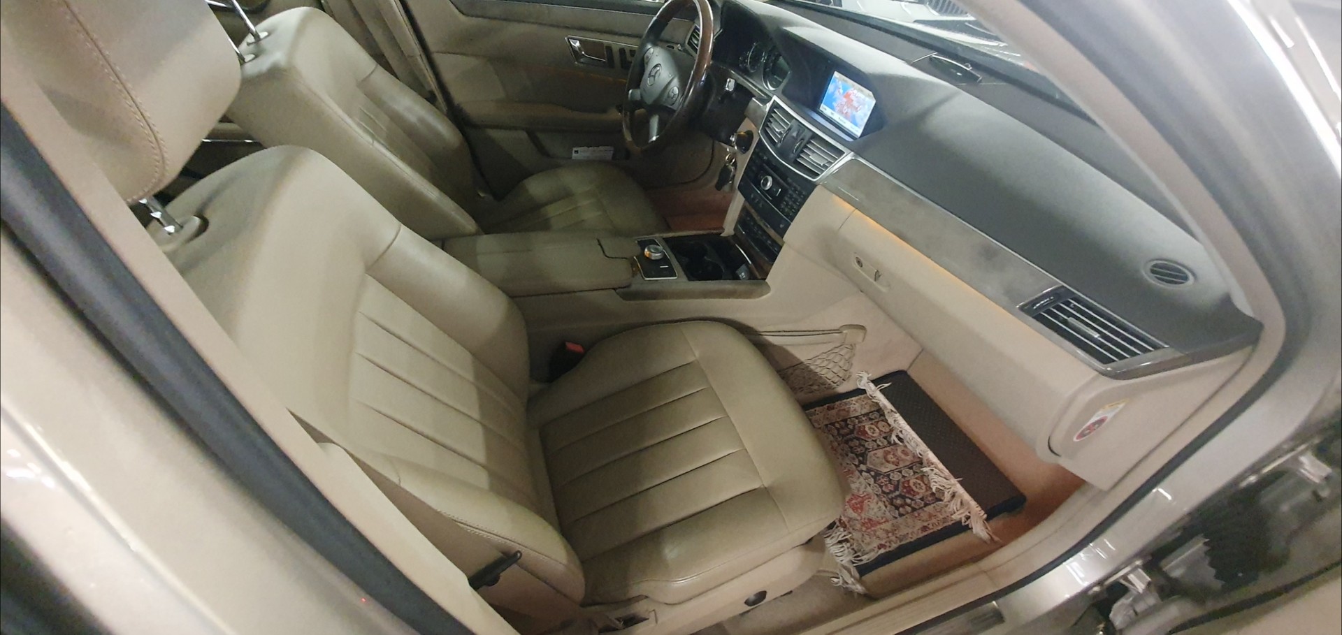 MERCEDES-BENZ E 350 Elégance 4Matic 7G-Tronic-image-8