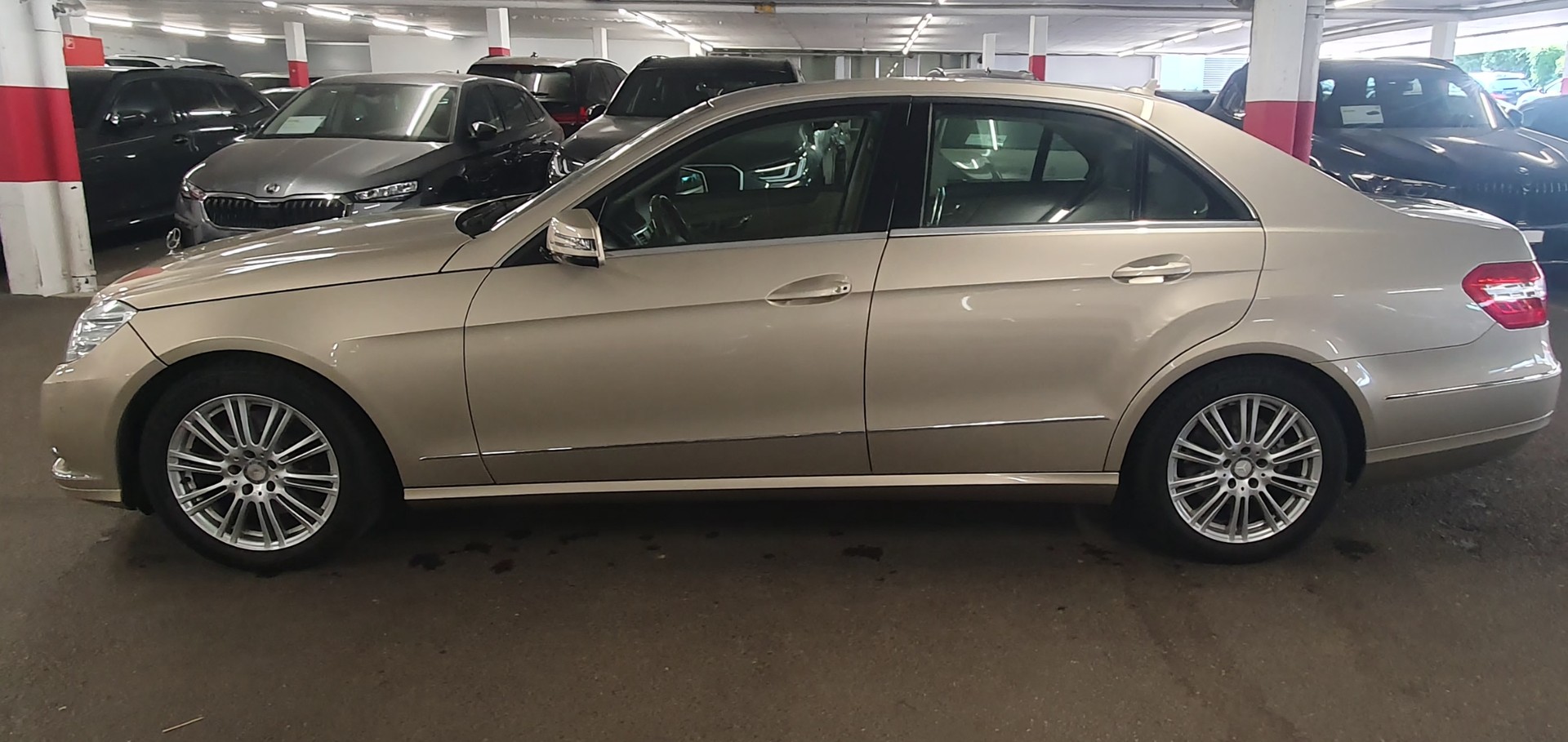 MERCEDES-BENZ E 350 Elégance 4Matic 7G-Tronic-image-1