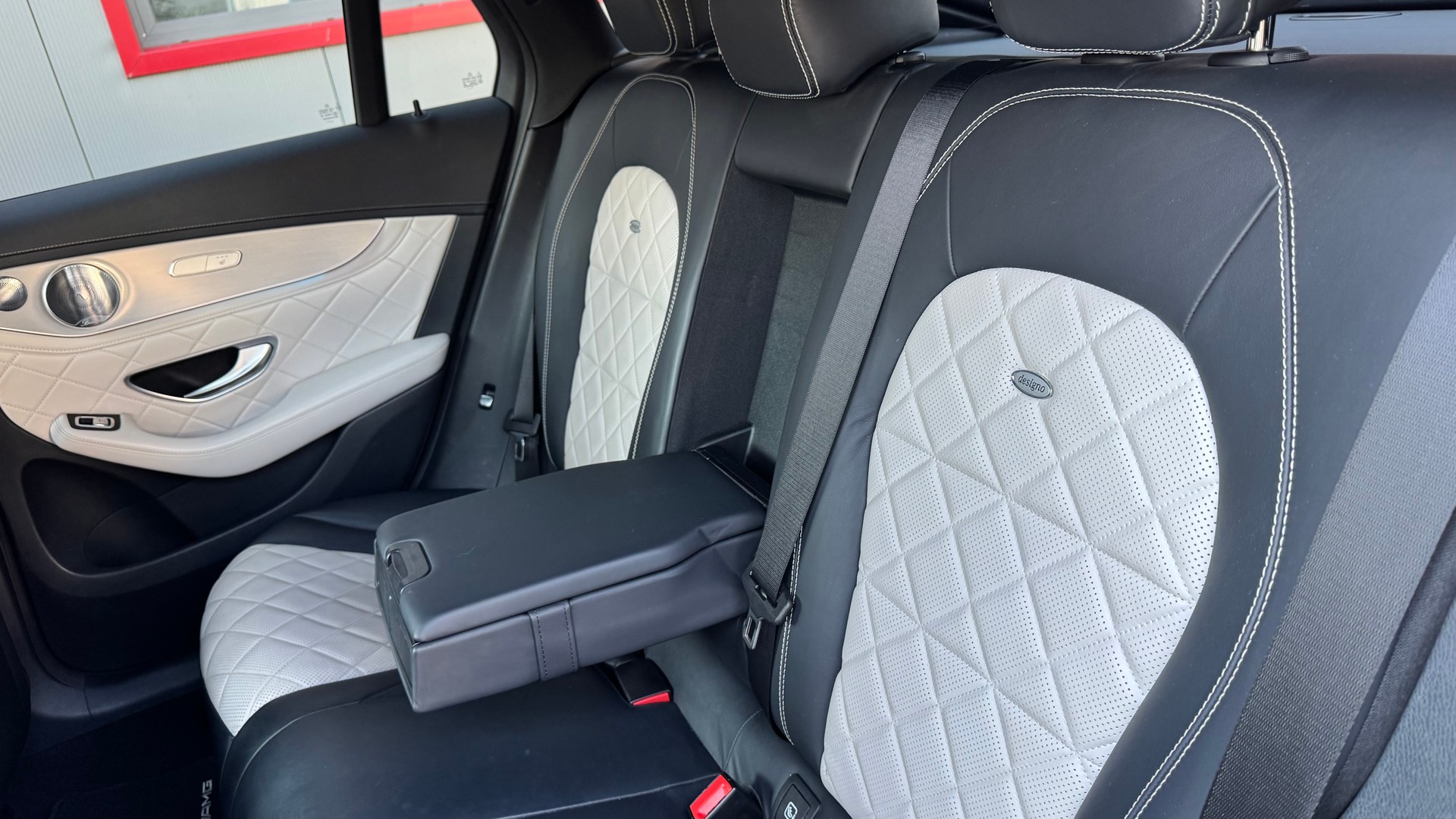 MERCEDES-BENZ GLC Coupé 350 d AMG Line 4Matic 9G-Tronic-image-21