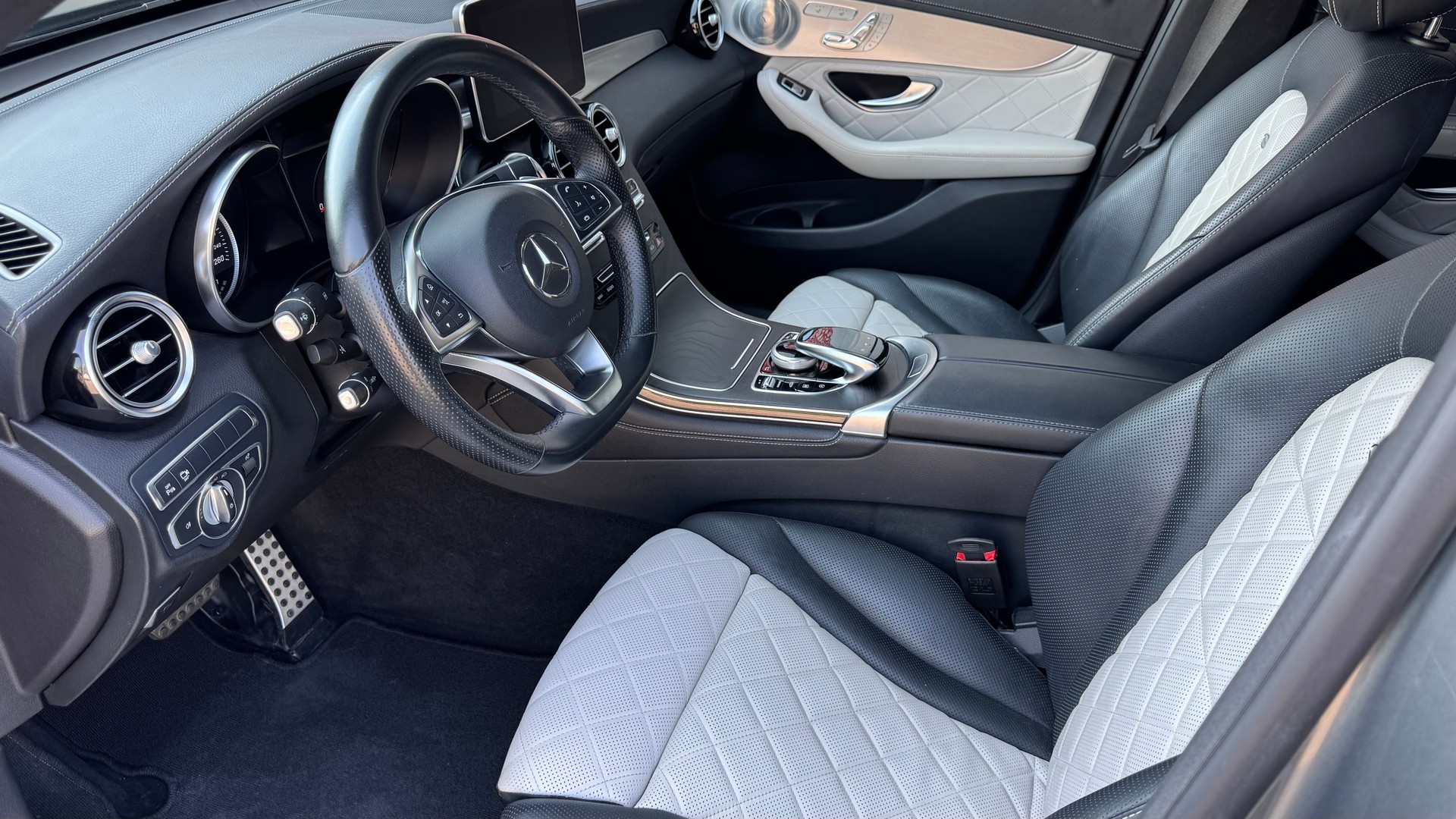 MERCEDES-BENZ GLC Coupé 350 d AMG Line 4Matic 9G-Tronic-image-8