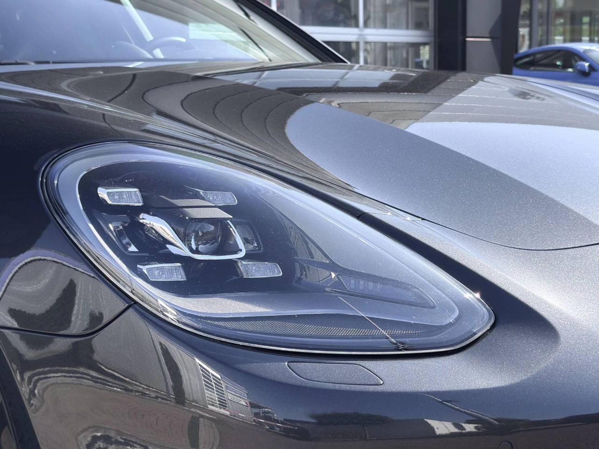 PORSCHE Panamera 4 E-Hybrid-image-17