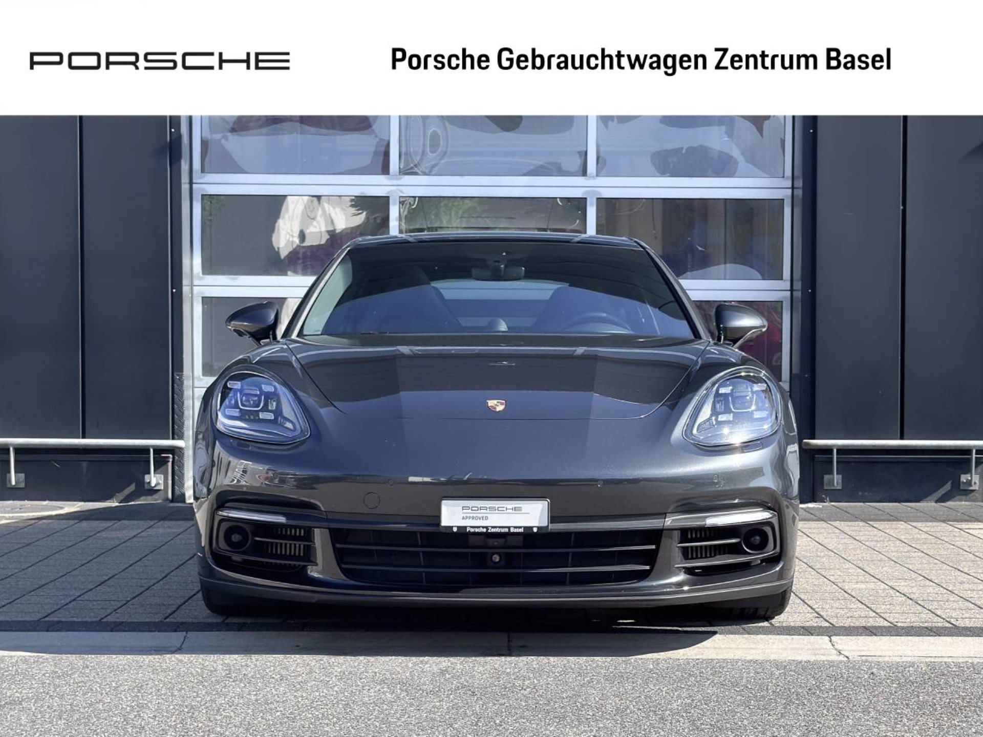 PORSCHE Panamera 4 E-Hybrid-image-5