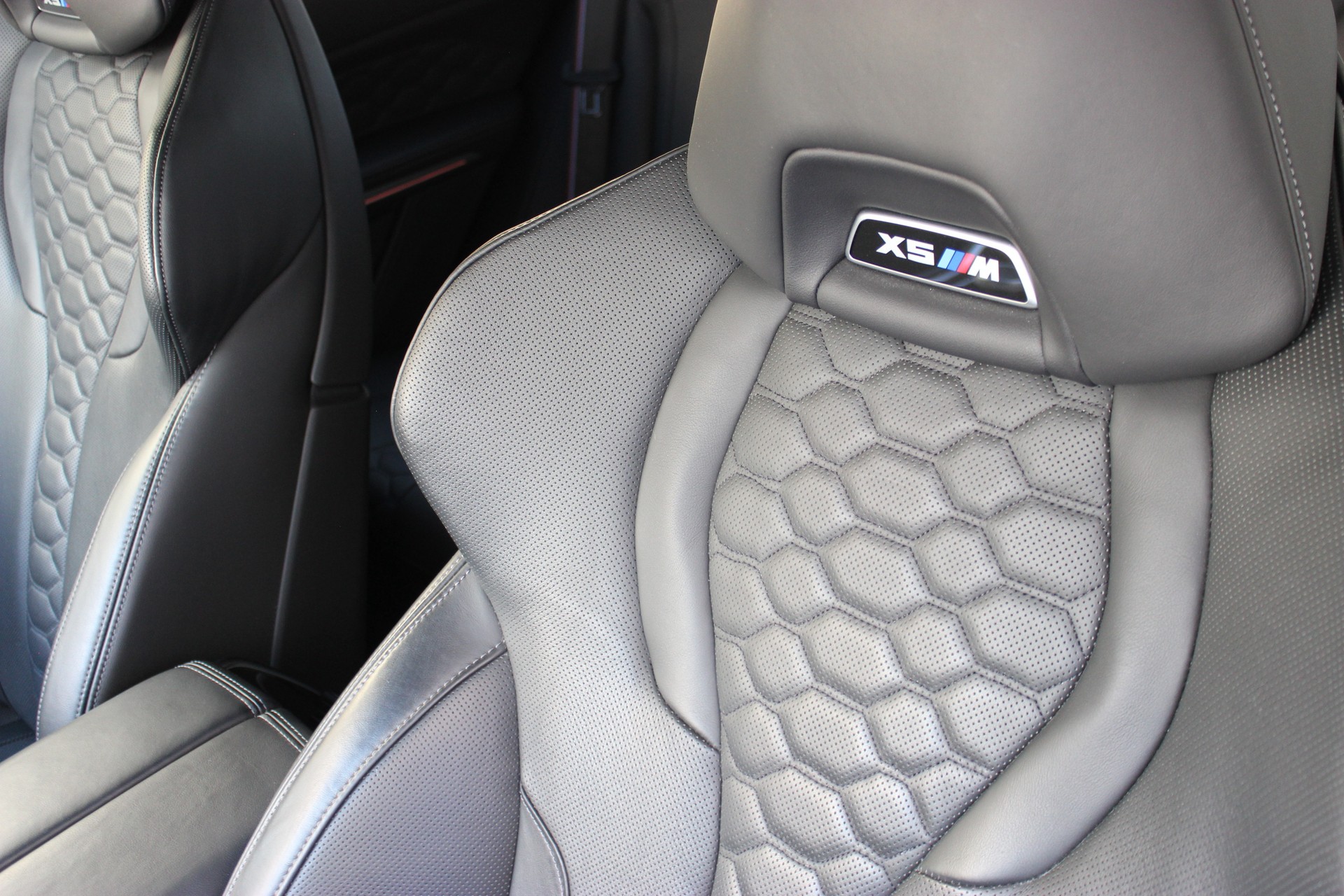 BMW X5M Competition Individual TANSANITBLAU *BOWERS & WILKINS*-image-19