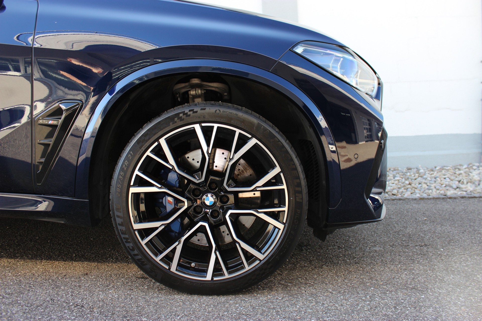 BMW X5M Competition Individual TANSANITBLAU *BOWERS & WILKINS*-image-6