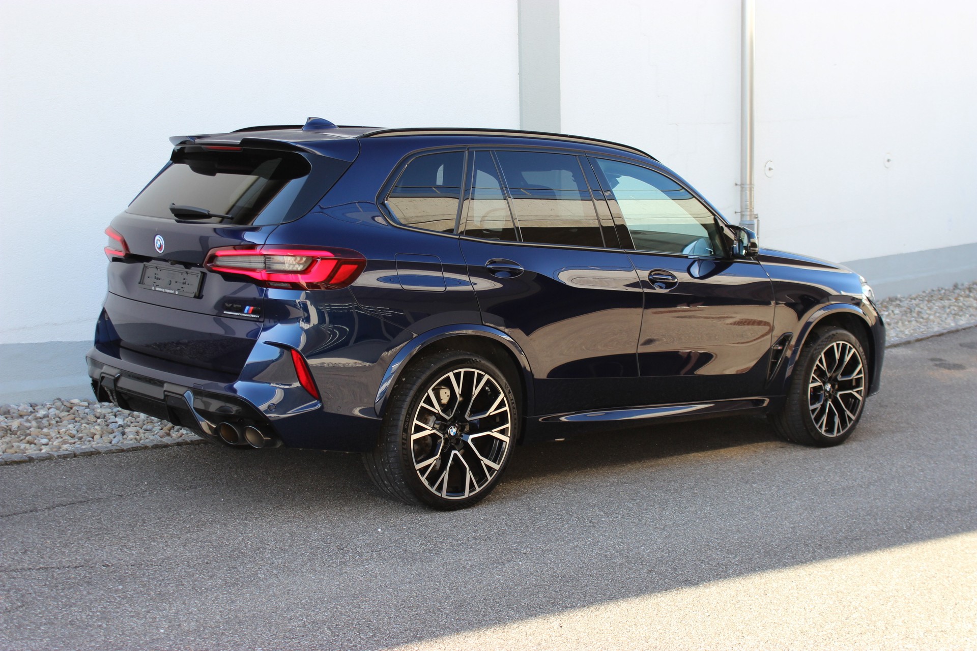 BMW X5M Competition Individual TANSANITBLAU *BOWERS & WILKINS*-image-5