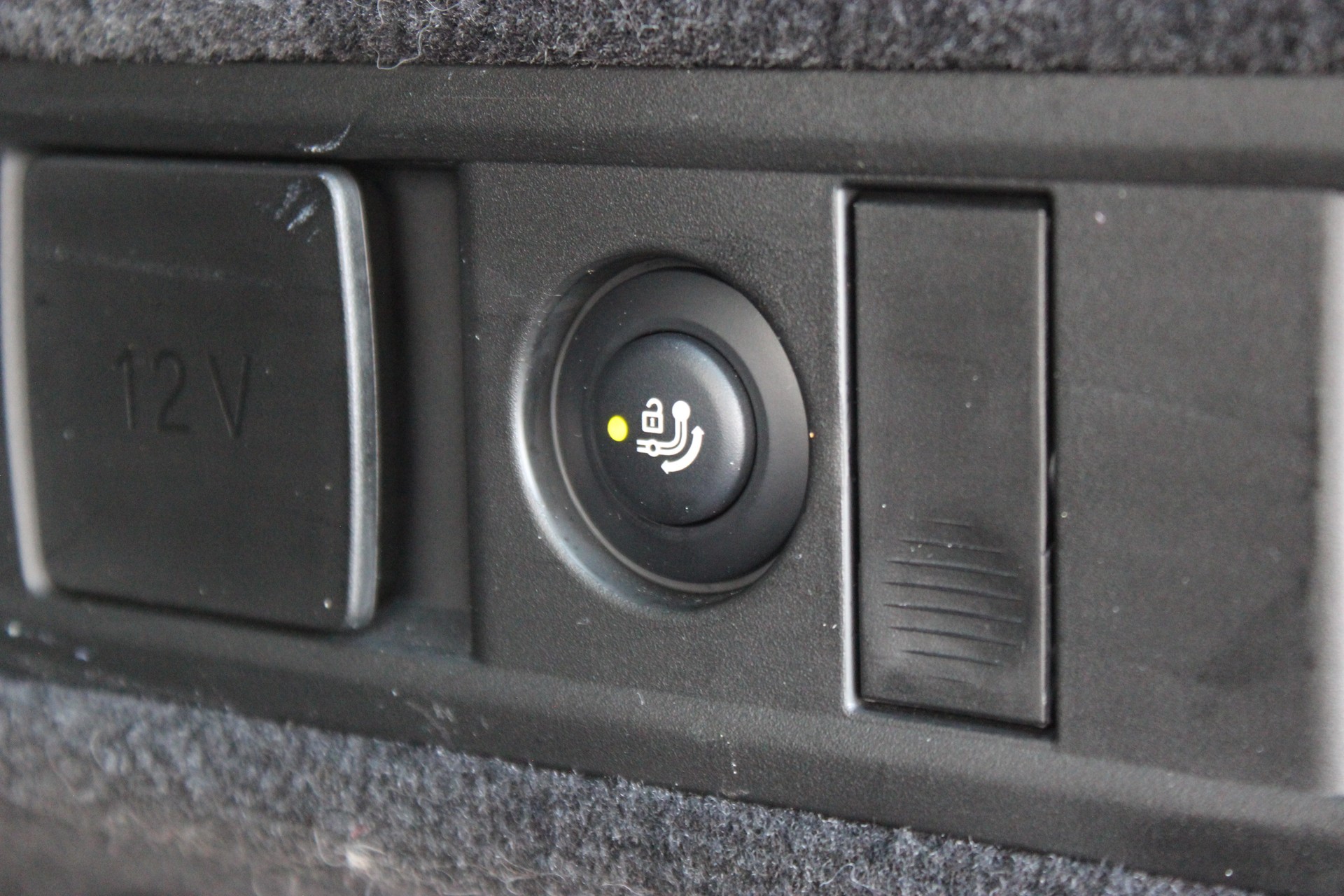 BMW X5M Competition Individual TANSANITBLAU *BOWERS & WILKINS*-image-8