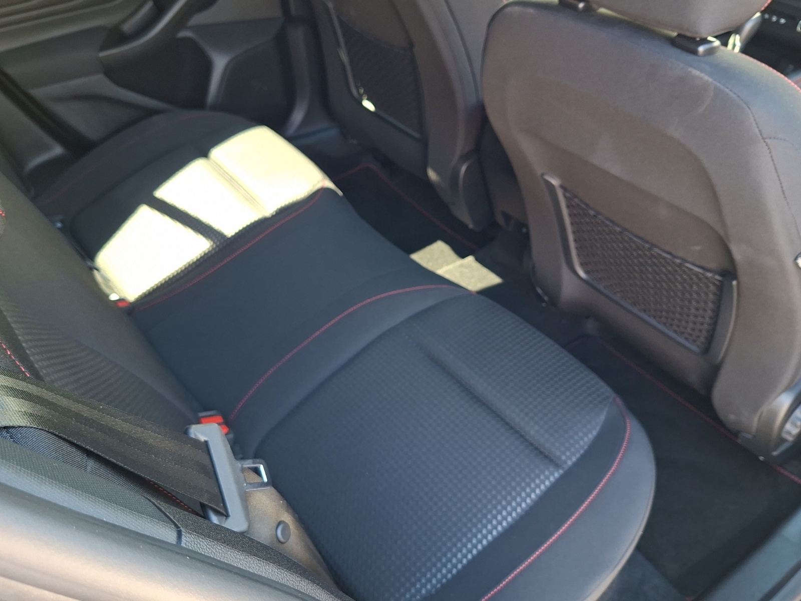 FORD Focus 1.0 MHEV Titanium X Automatique-image-10