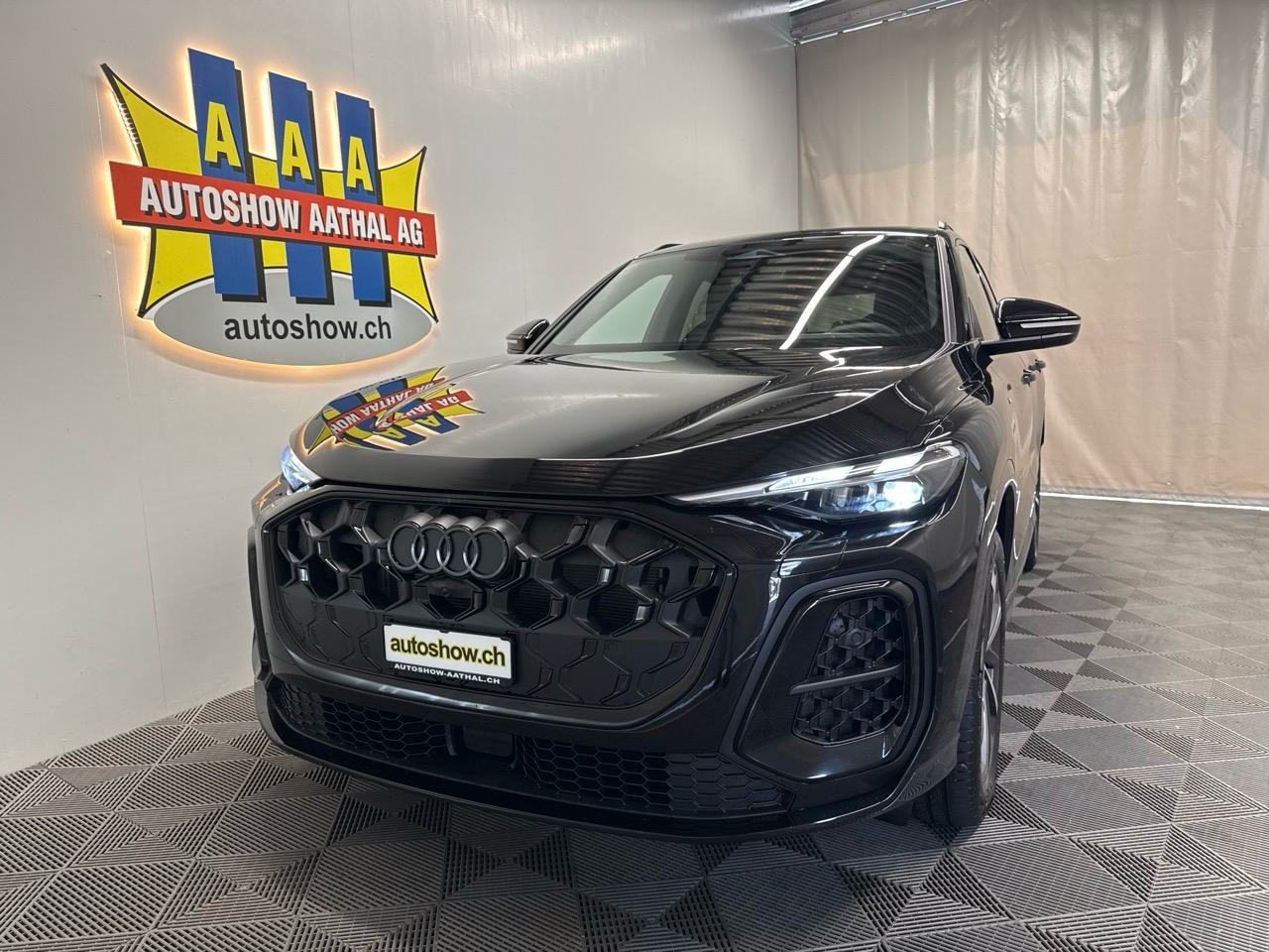 AUDI Q5 TFSI quattro 150 kW S-tronic S-Line-image-17