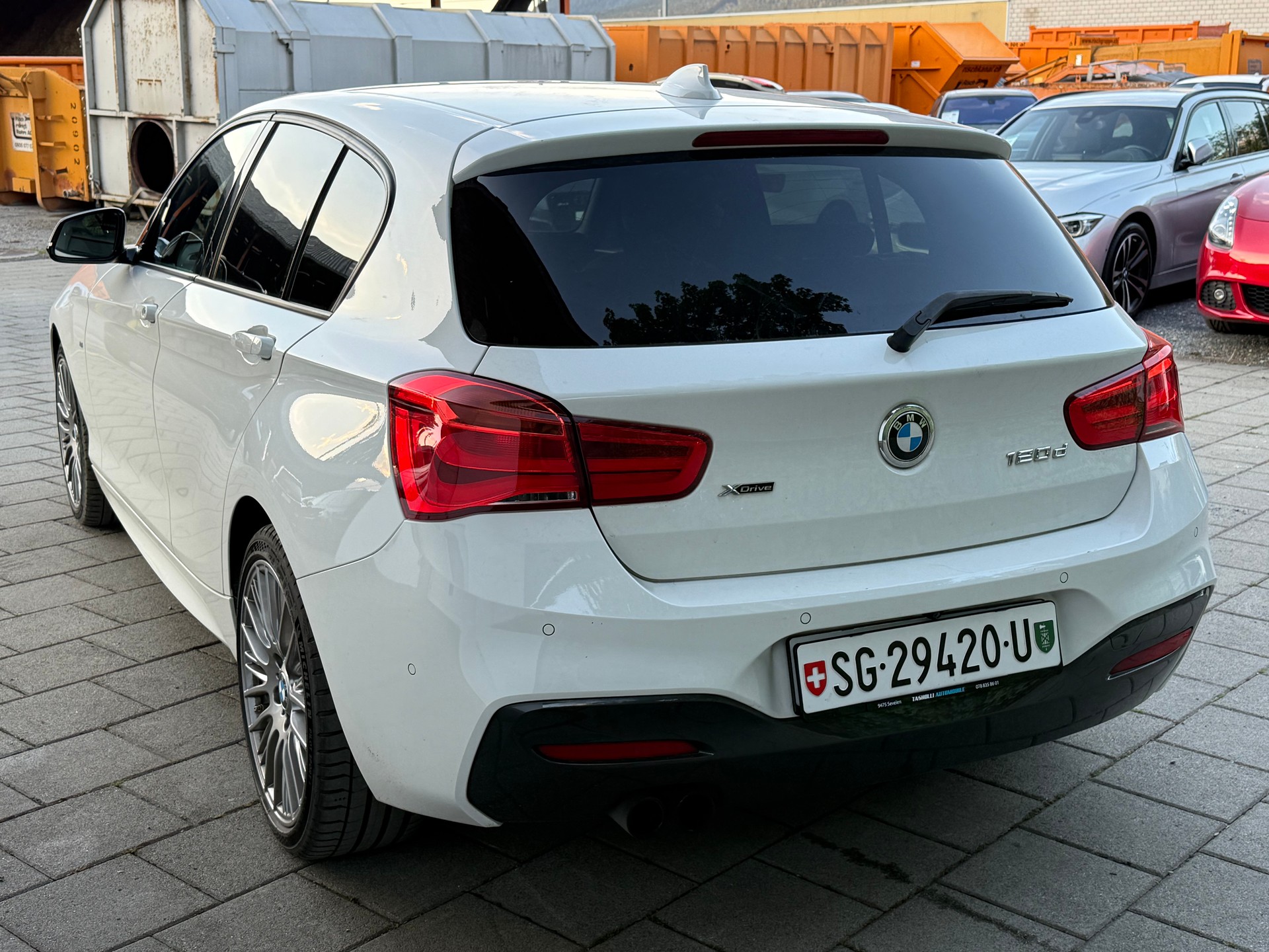 BMW 120d xDrive M Sport Steptronic-image-2