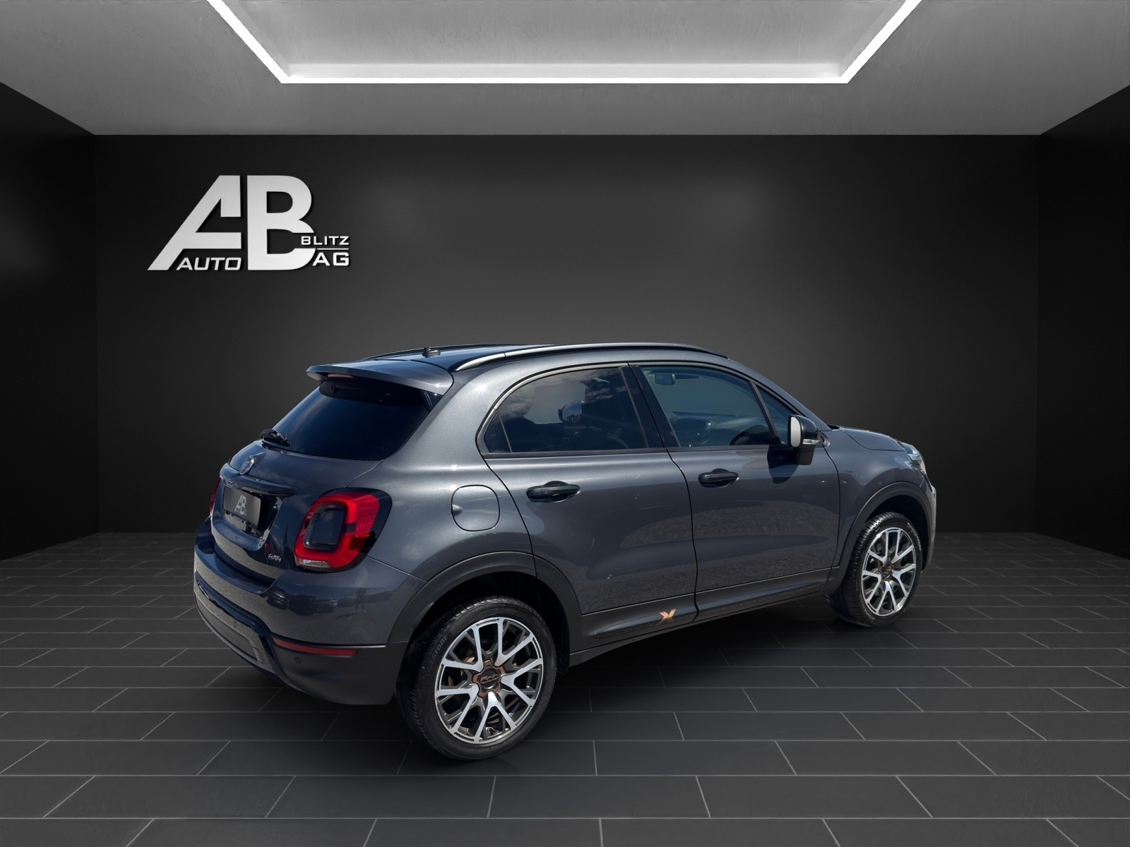FIAT 500X 2.0MJ S-Design 4x4 Automatic-image-4