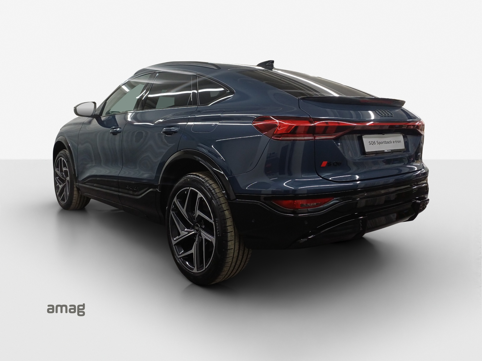 AUDI SQ6 Sportback e-tron quattro-showroom-element-2