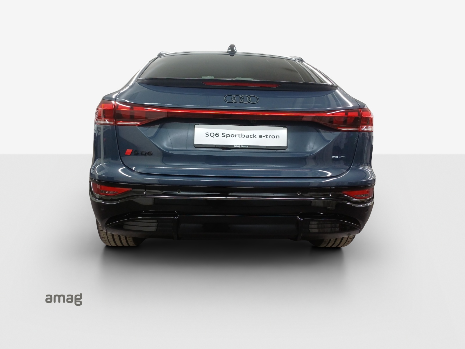 AUDI SQ6 Sportback e-tron quattro-showroom-element-3