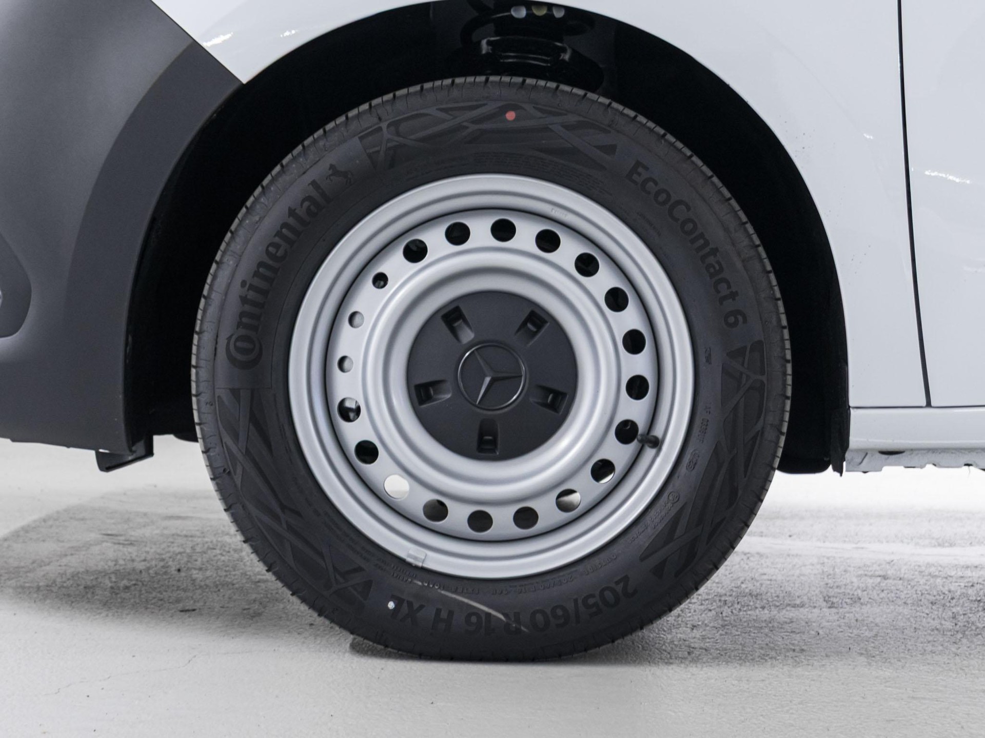 MERCEDES-BENZ eCitan Kasten BASE Standard-image-13