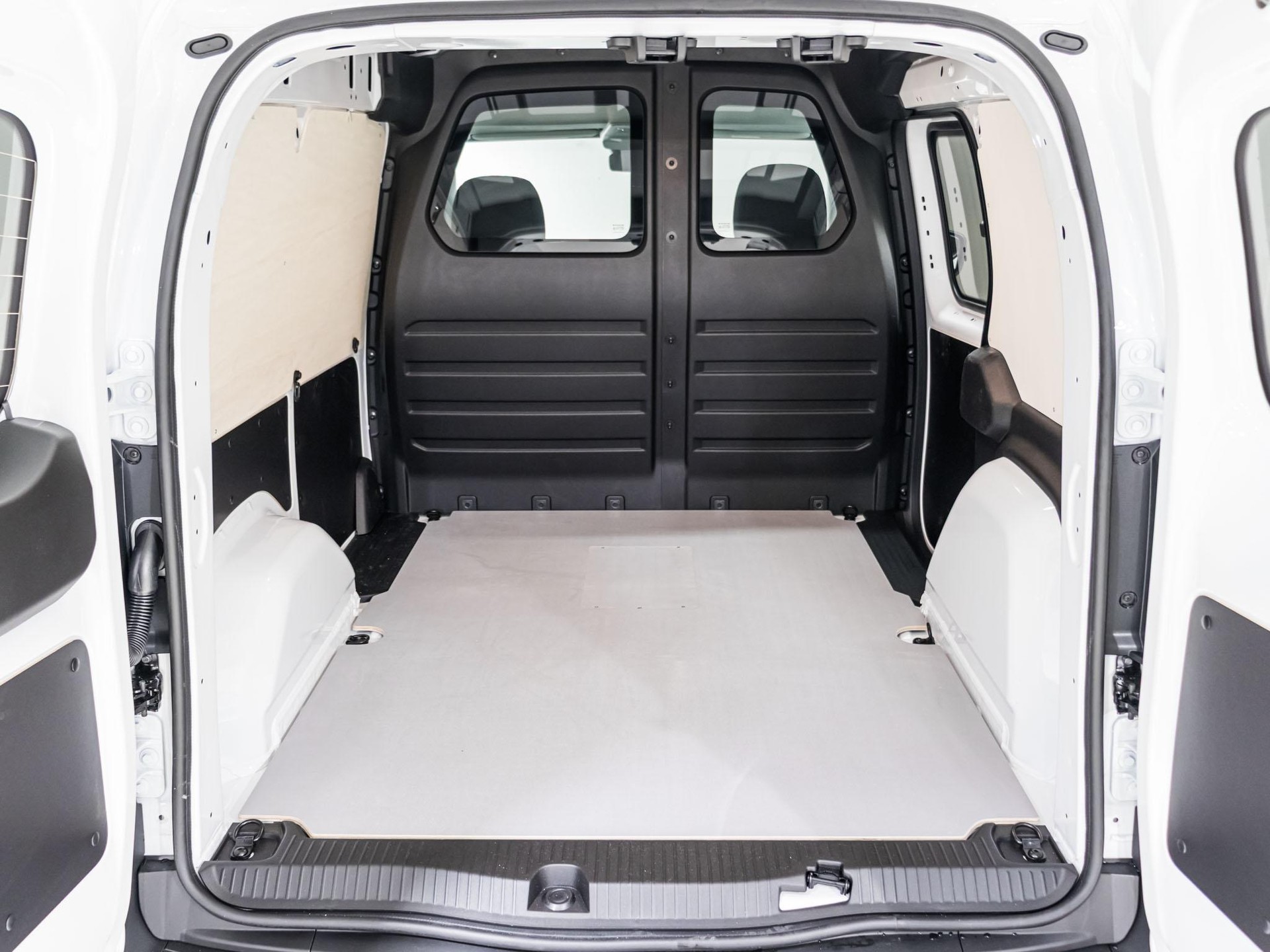 MERCEDES-BENZ eCitan Kasten BASE Standard-image-12